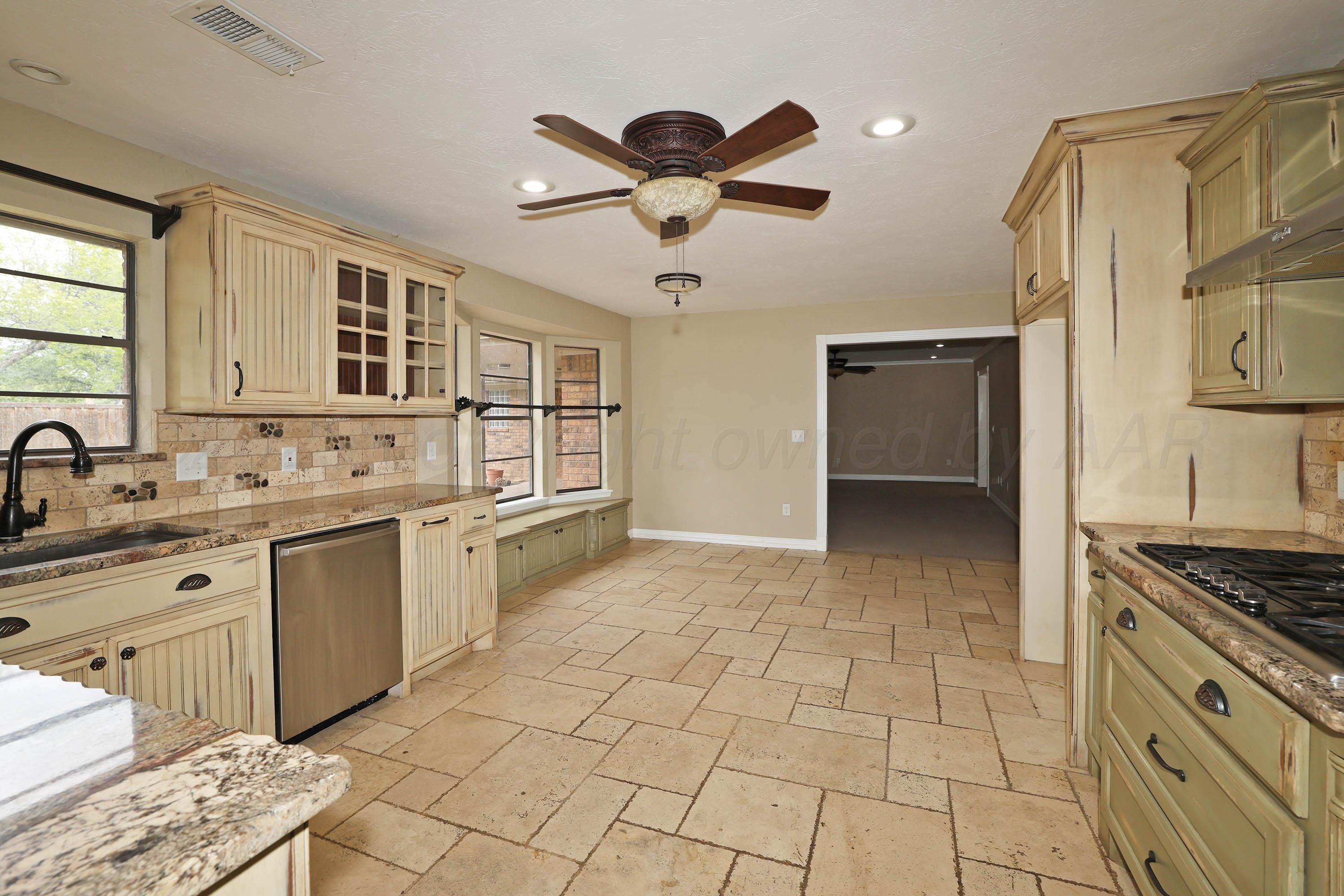 62 Hunsley Hills Boulevard Property Photo 13