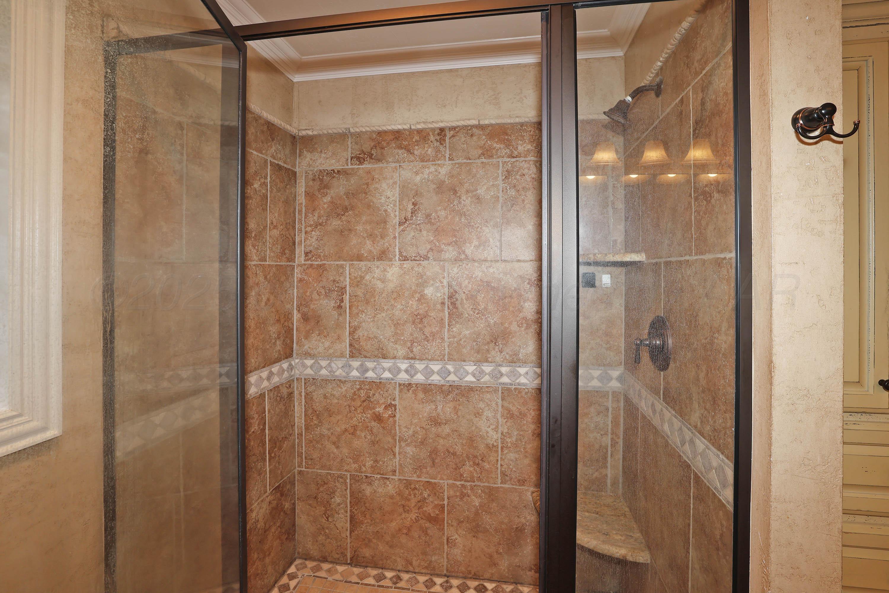 62 Hunsley Hills Boulevard Property Photo 33