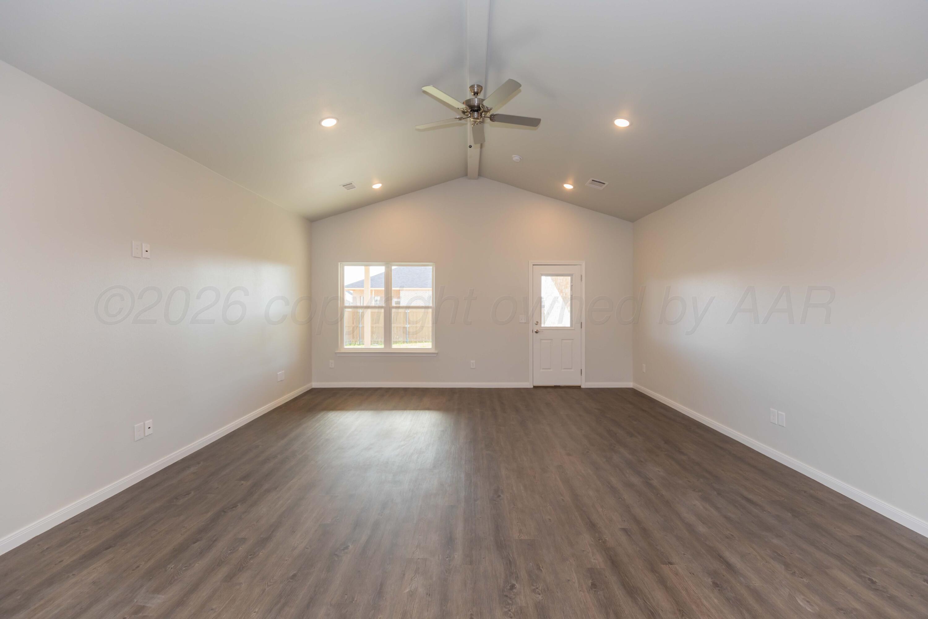 7601 Beck Drive Property Photo 5