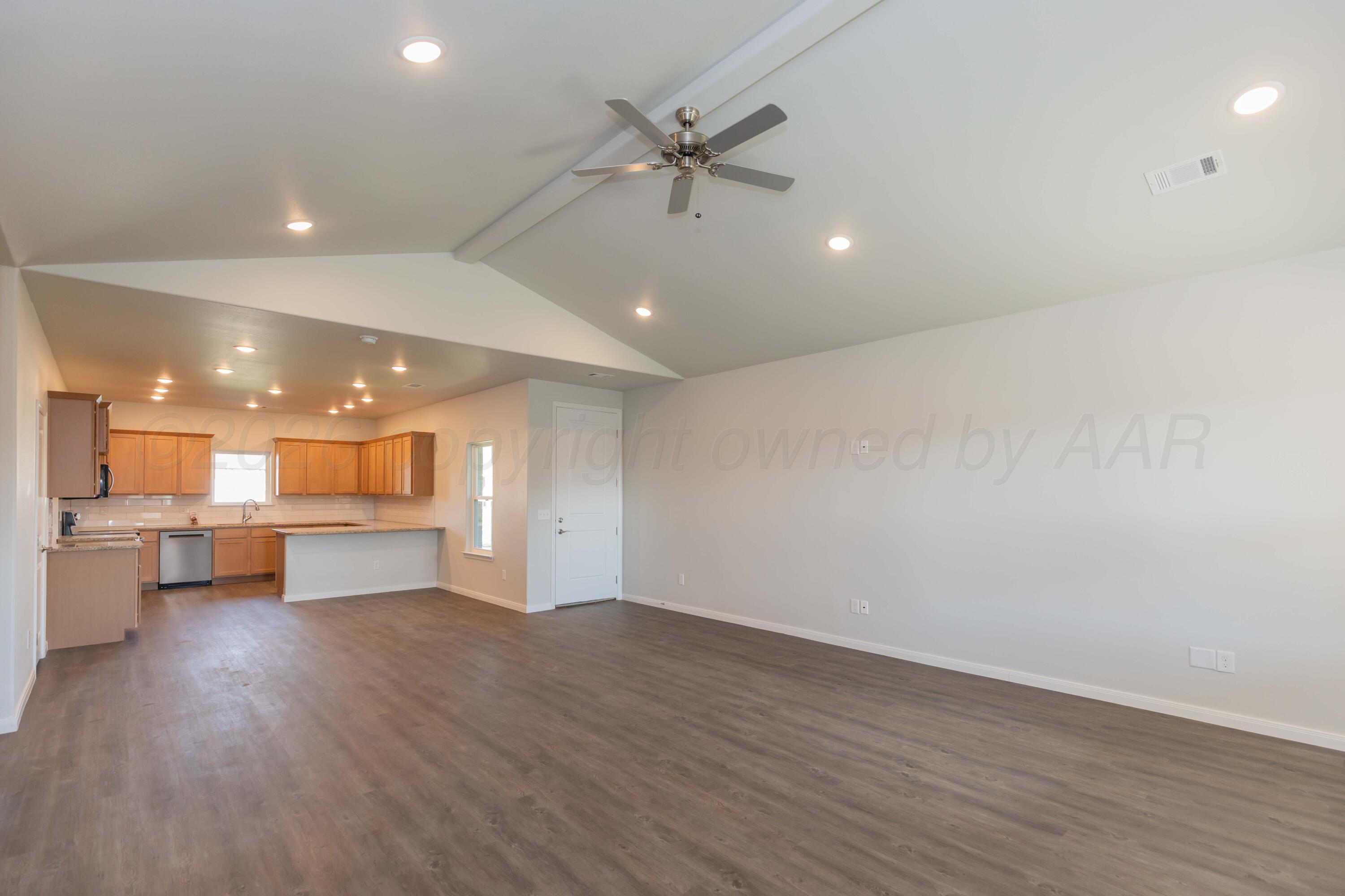 7601 Beck Drive Property Photo 7