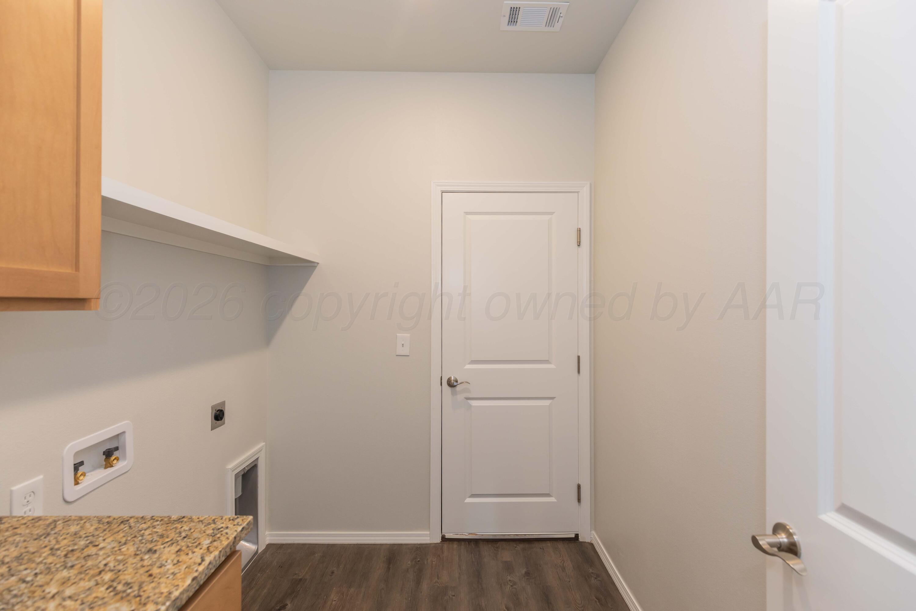 7601 Beck Drive Property Photo 32