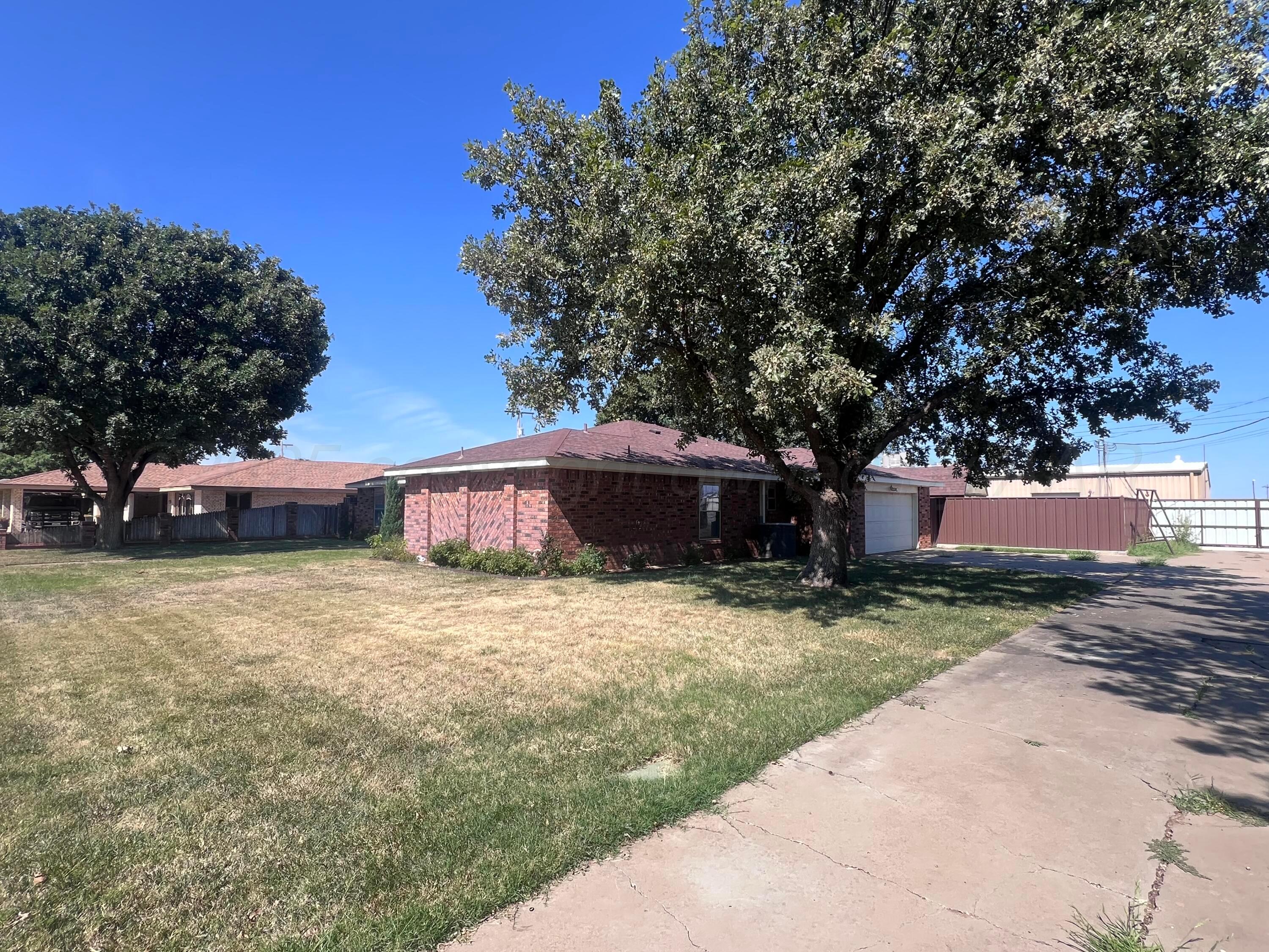 807 Arrah Avenue Property Photo 3