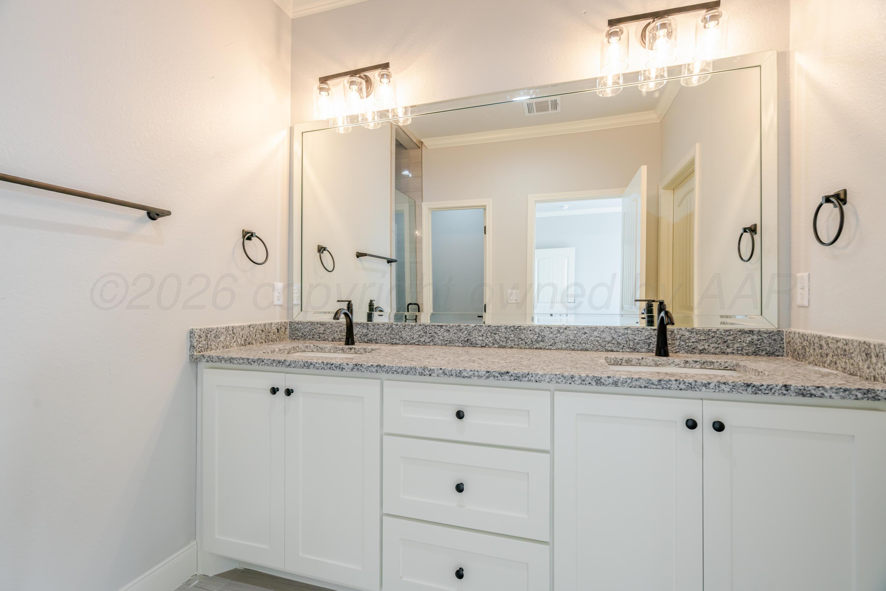1722 Northridge Street Property Photo 11