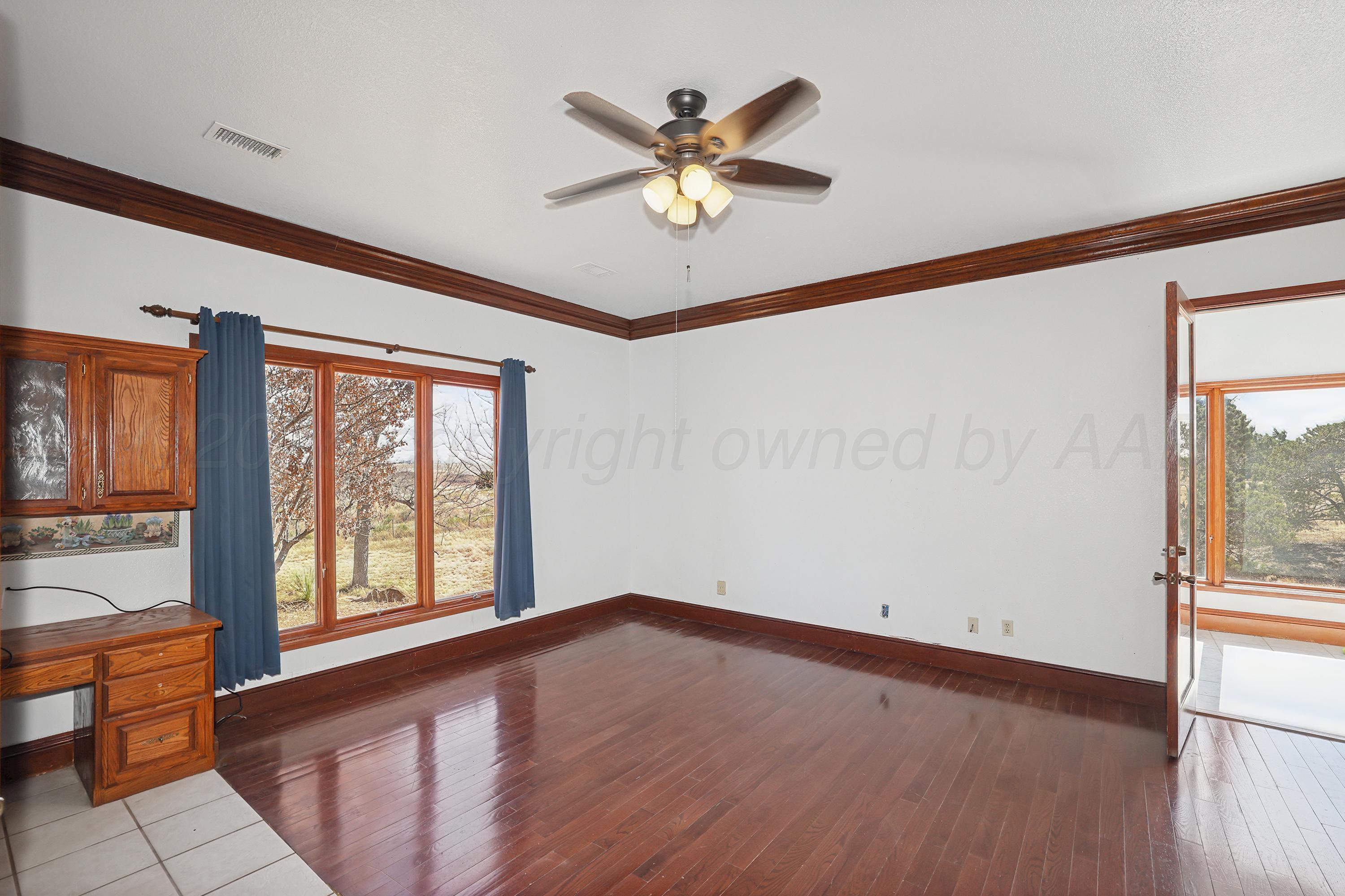 500 N Girl Scout Road Property Photo 14