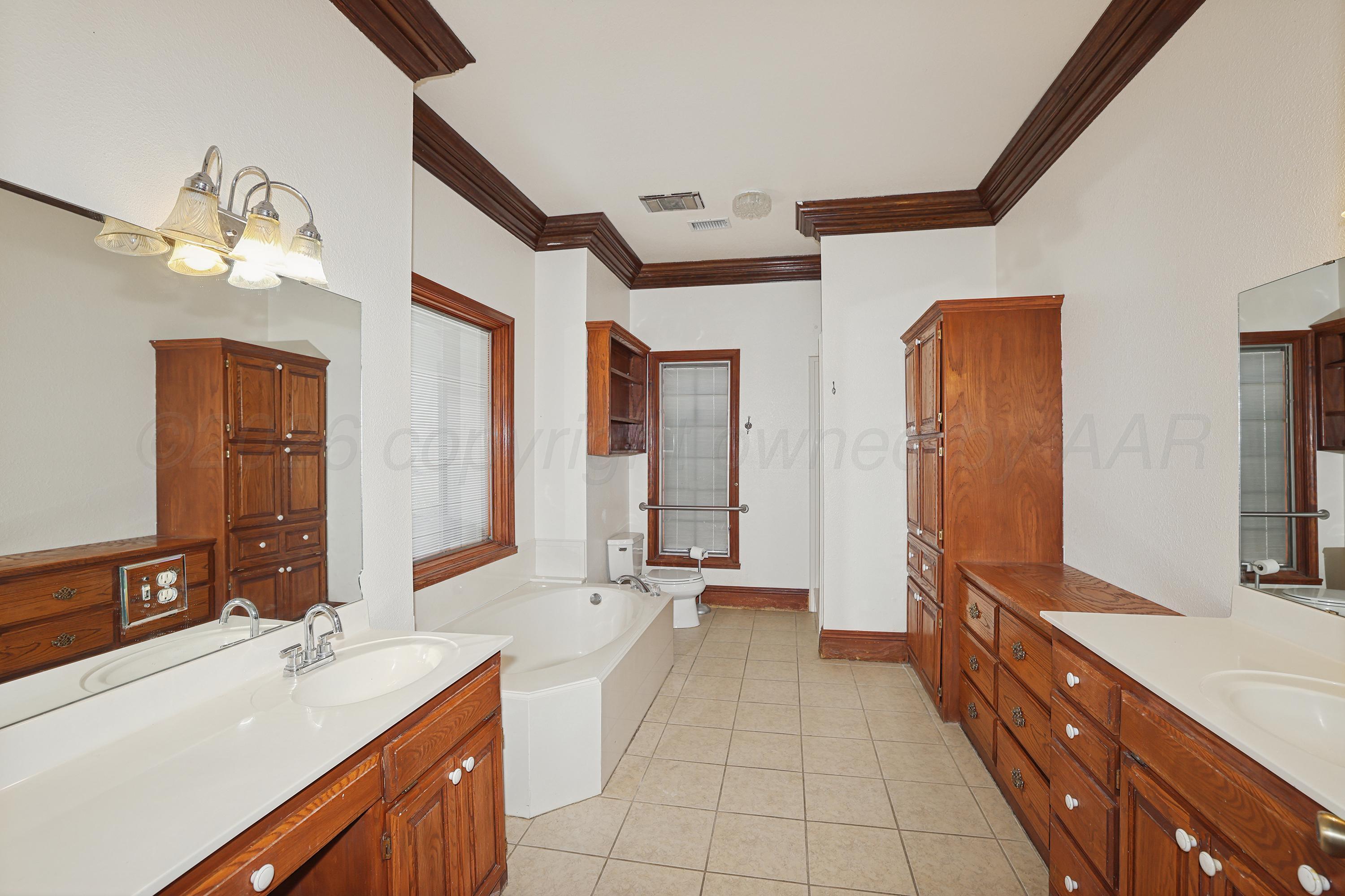 500 N Girl Scout Road Property Photo 16