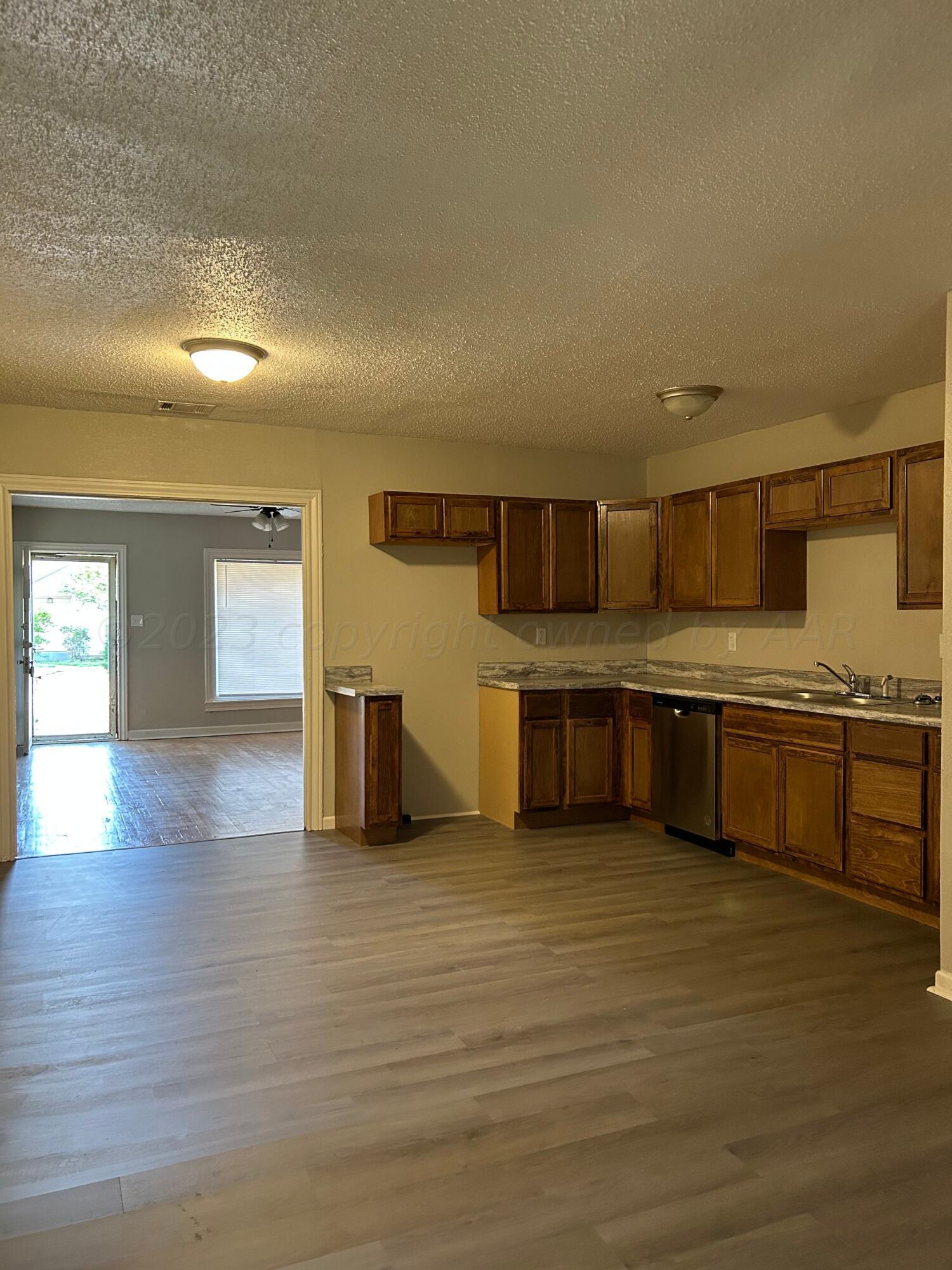 1408 Sw 12th Avenue Property Photo 6
