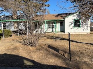 218 N Gaines Avenue Property Photo 1