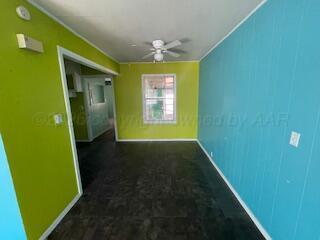 218 N Gaines Avenue Property Photo 12