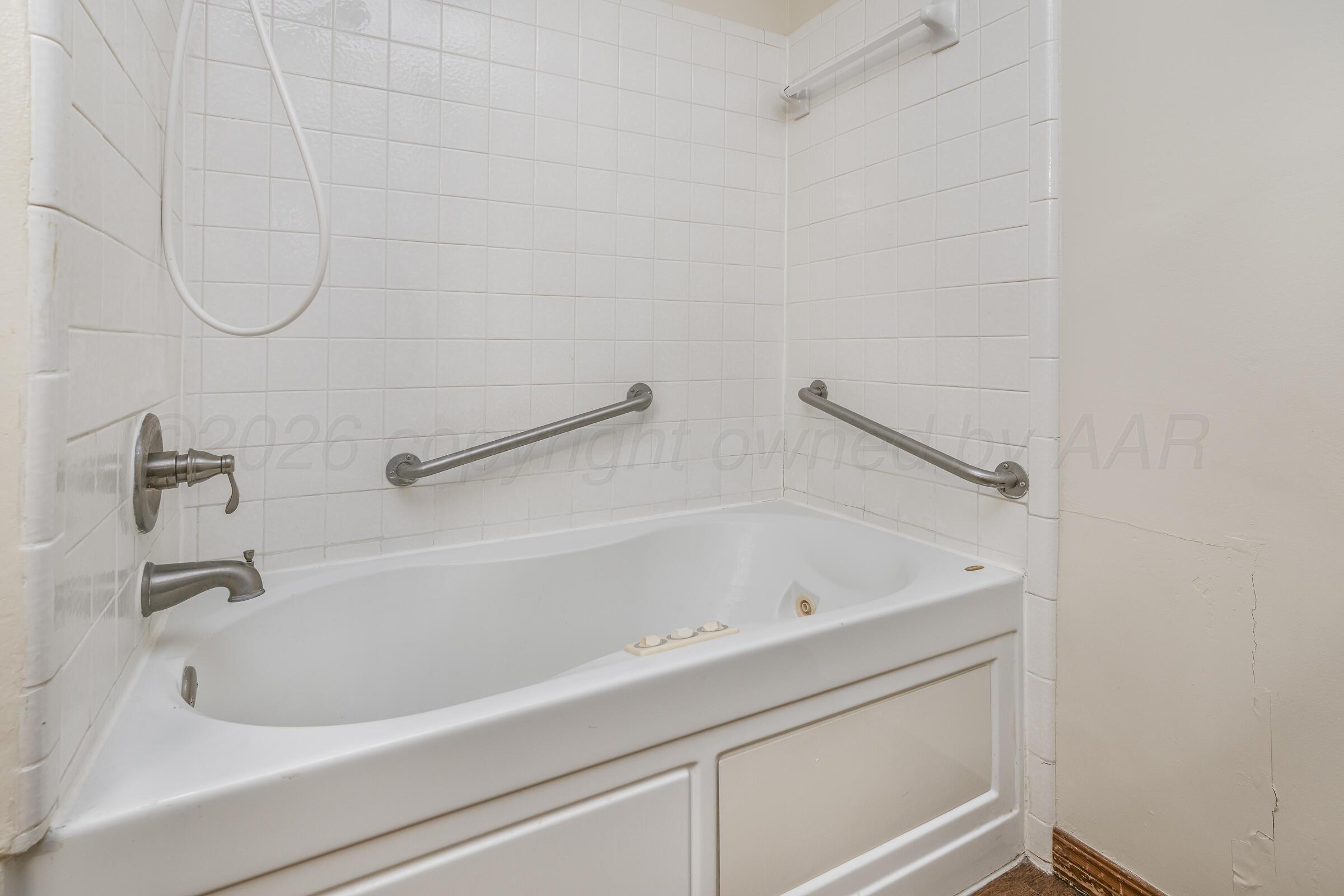 6101 Belpree Road Property Photo 11