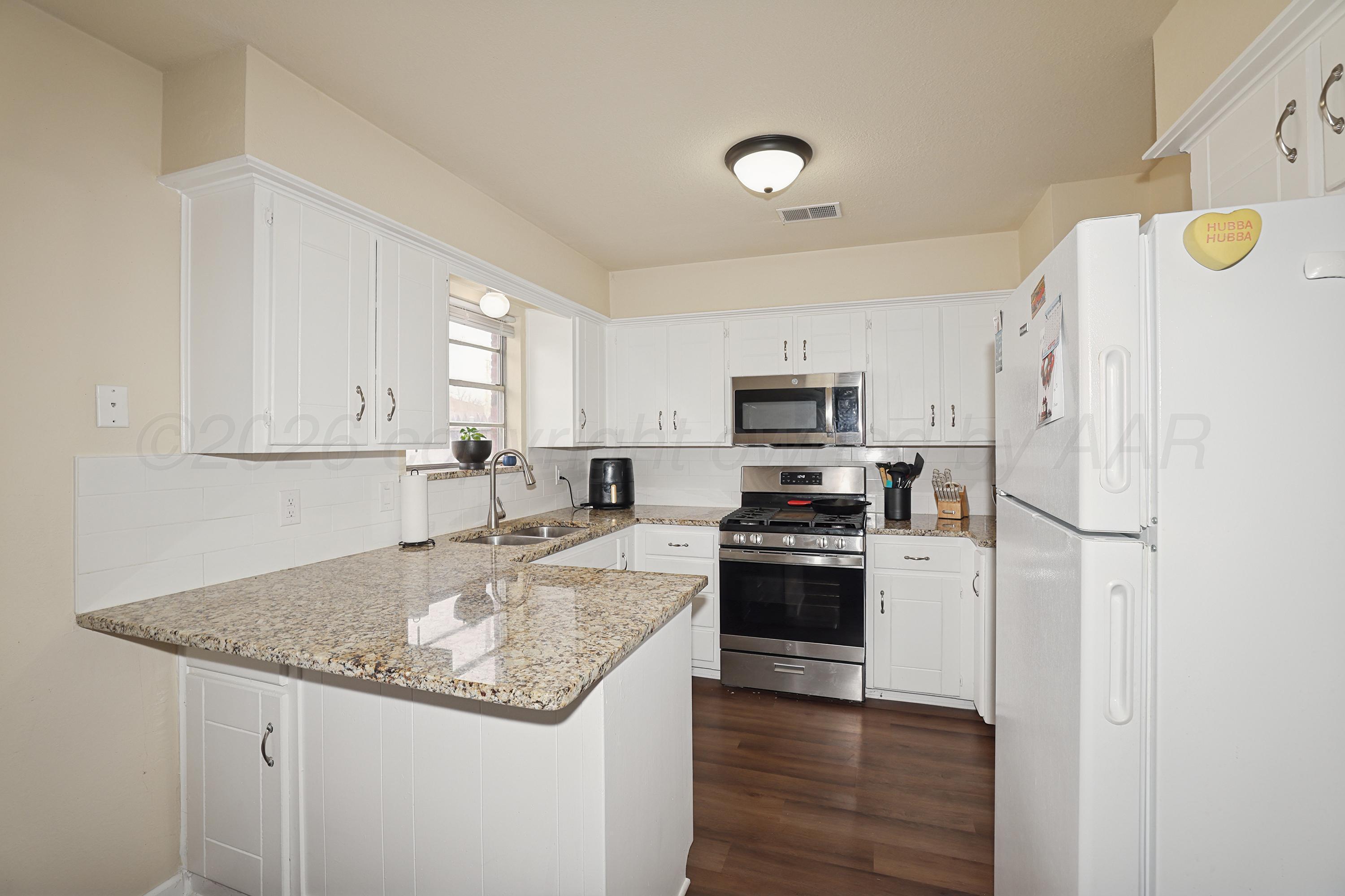 1116 Trinchera Drive Property Photo 4
