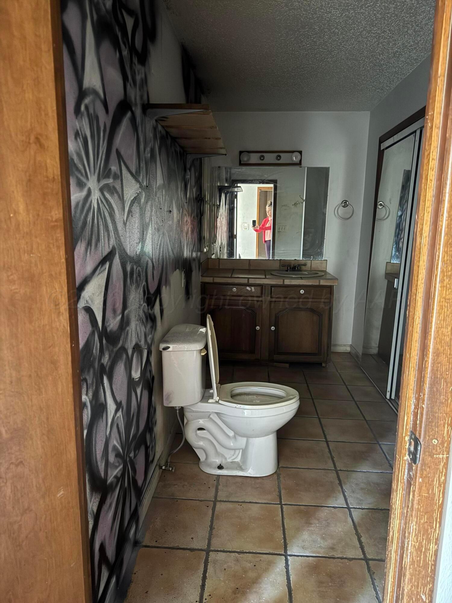 419 E Cheyenne Avenue Property Photo 5