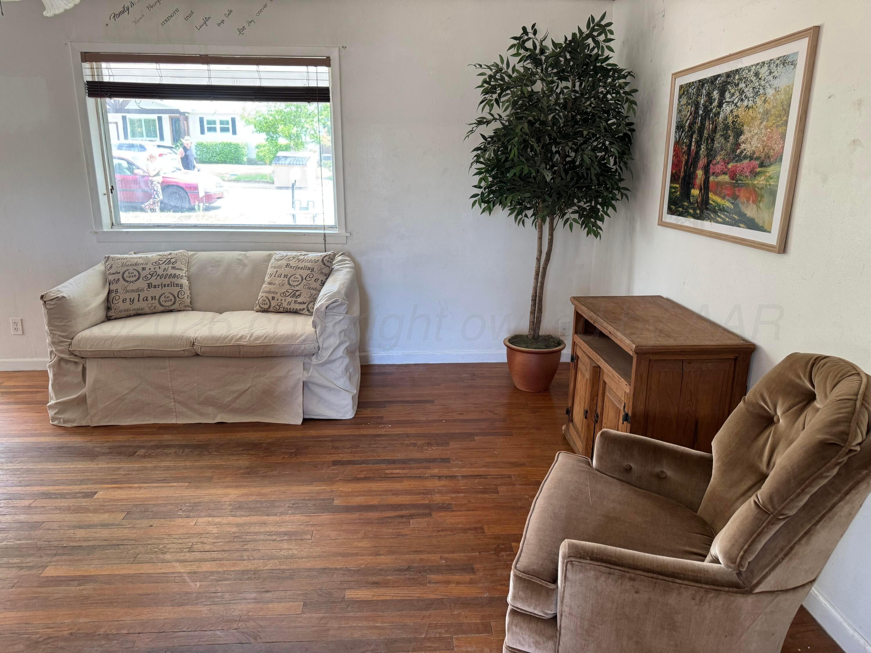 419 E Cheyenne Avenue Property Photo 10