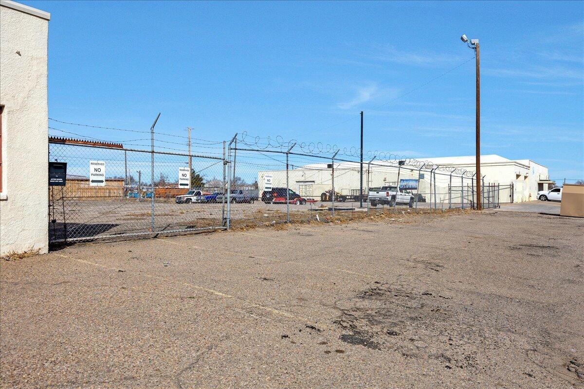 501 N Arthur Street Property Photo 25