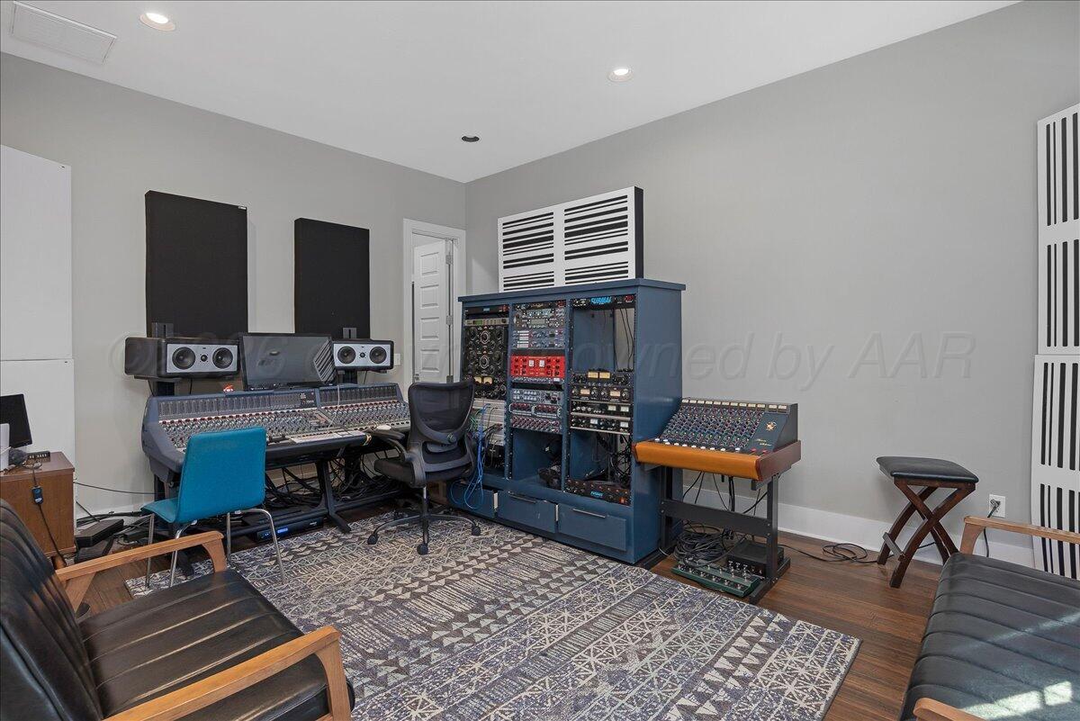 6306 Glenwood Property Photo 30