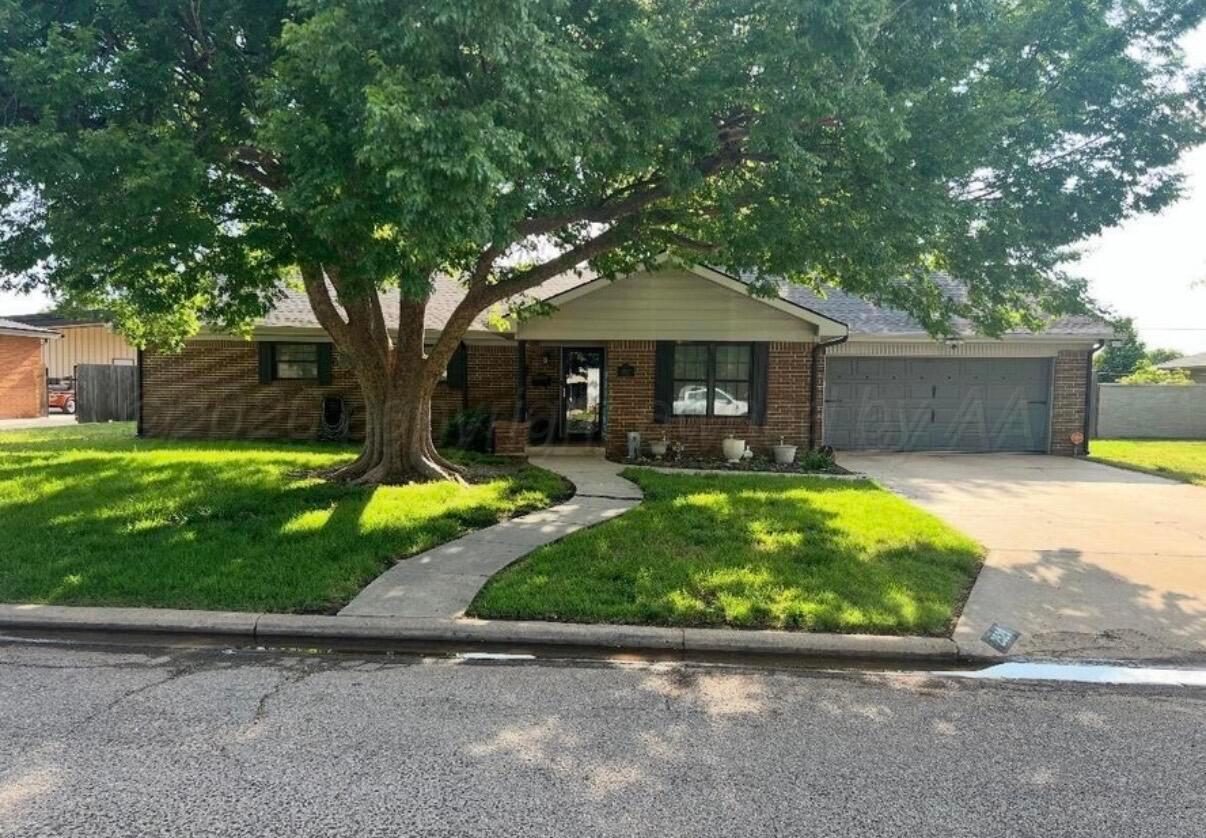 2529 N ASPEN Drive Property Photo 1