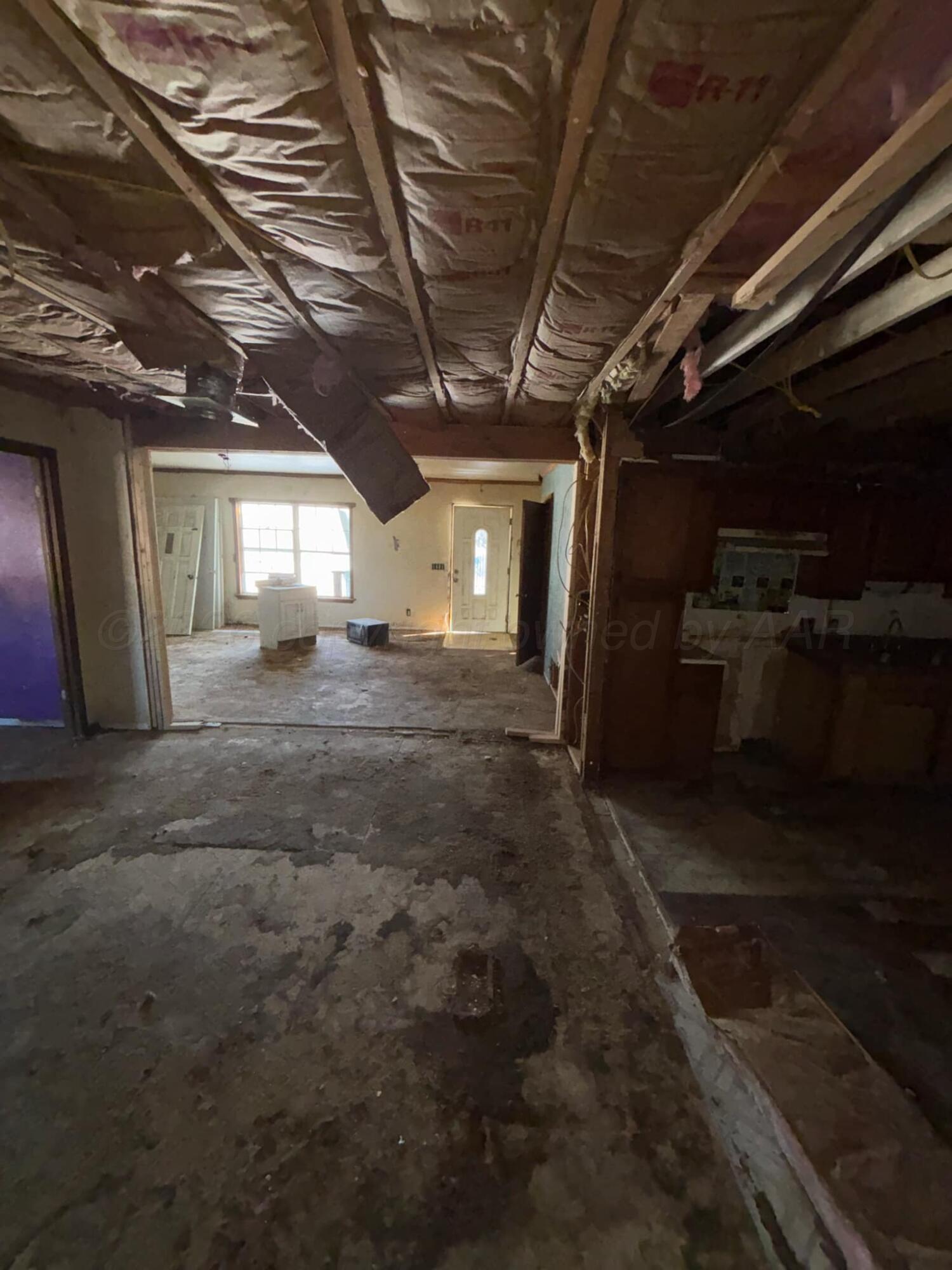 4201 Long Property Photo 2