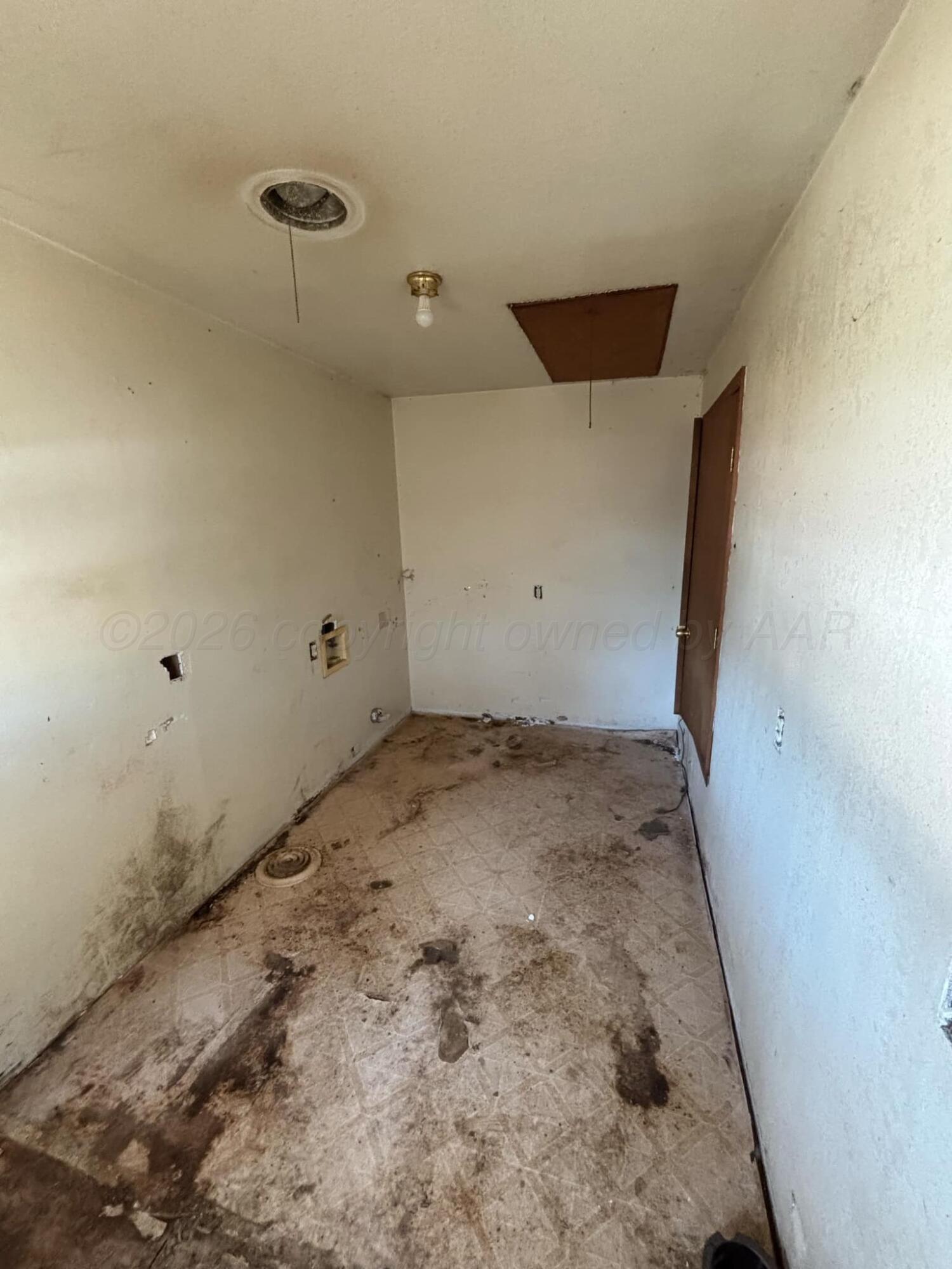 4201 Long Property Photo 4