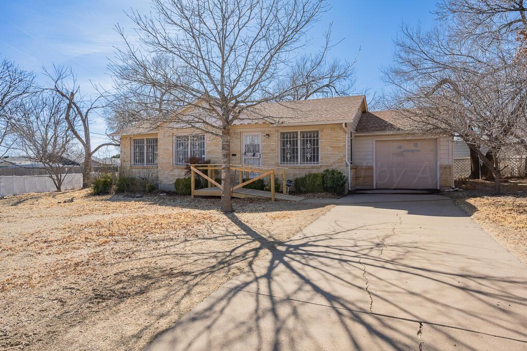 1606 Tularosa Street Property Photo 1