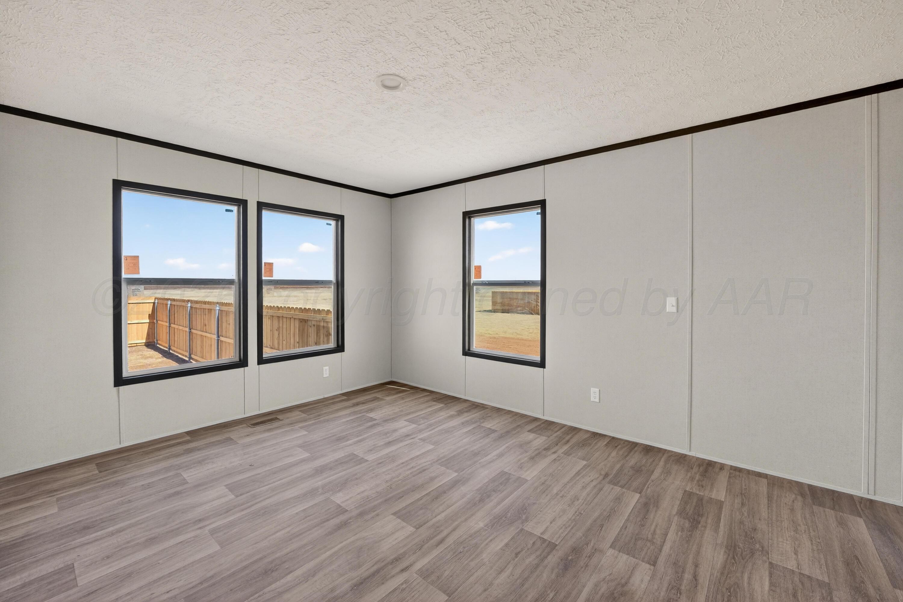 2721 Avery Road Property Photo 11