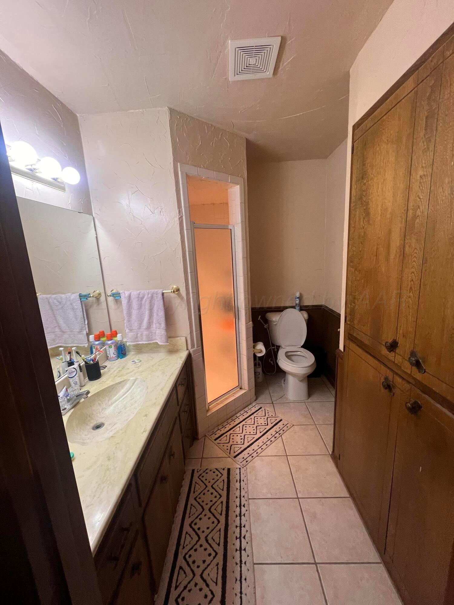525 W 15th Street Property Photo 26