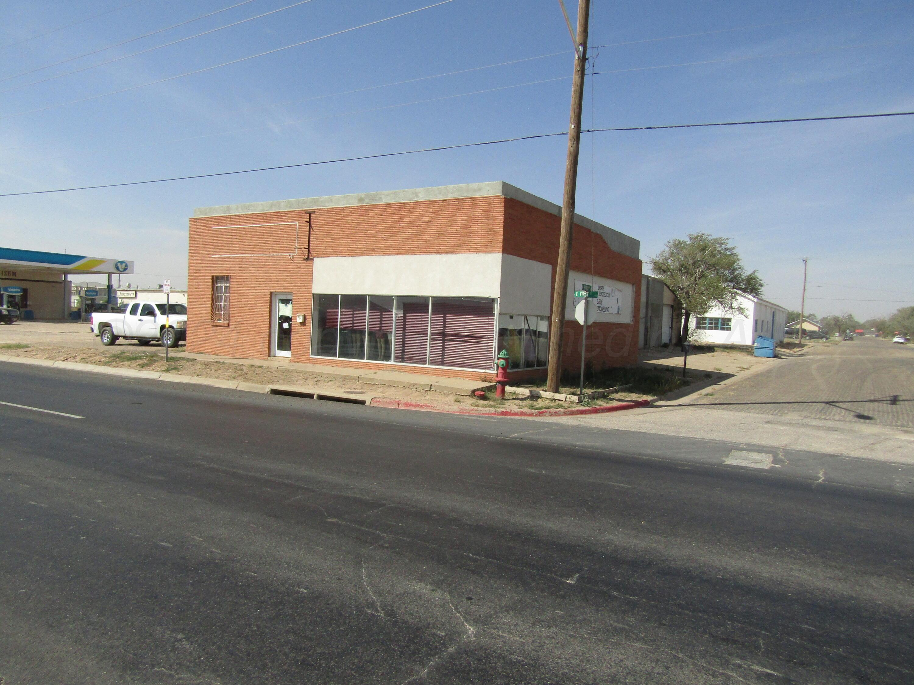621 E 1st Street Property Photo 2