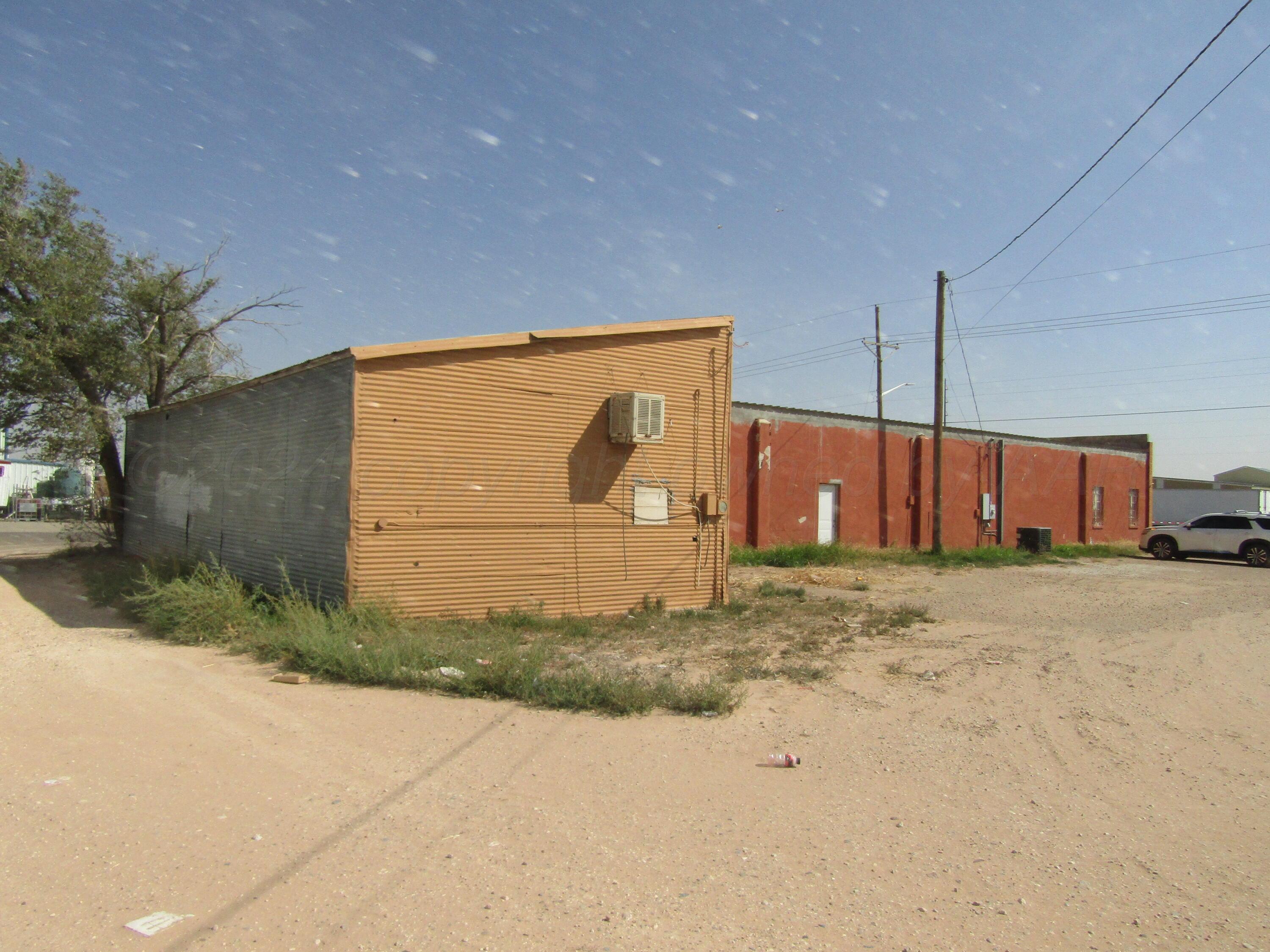 621 E 1st Street Property Photo 5