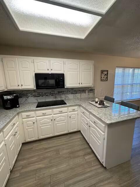 7040 Fulham Drive Property Photo 1