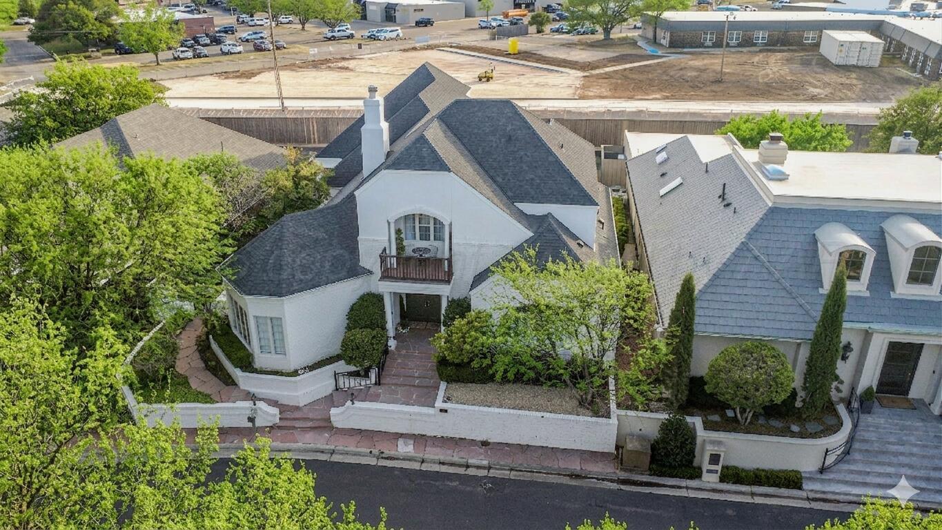 12 Willow Bridge Drive Property Photo 2