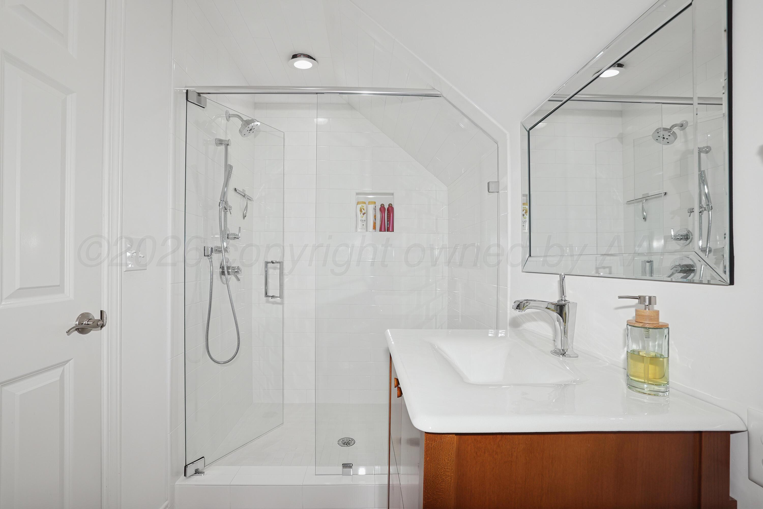 12 Willow Bridge Drive Property Photo 40