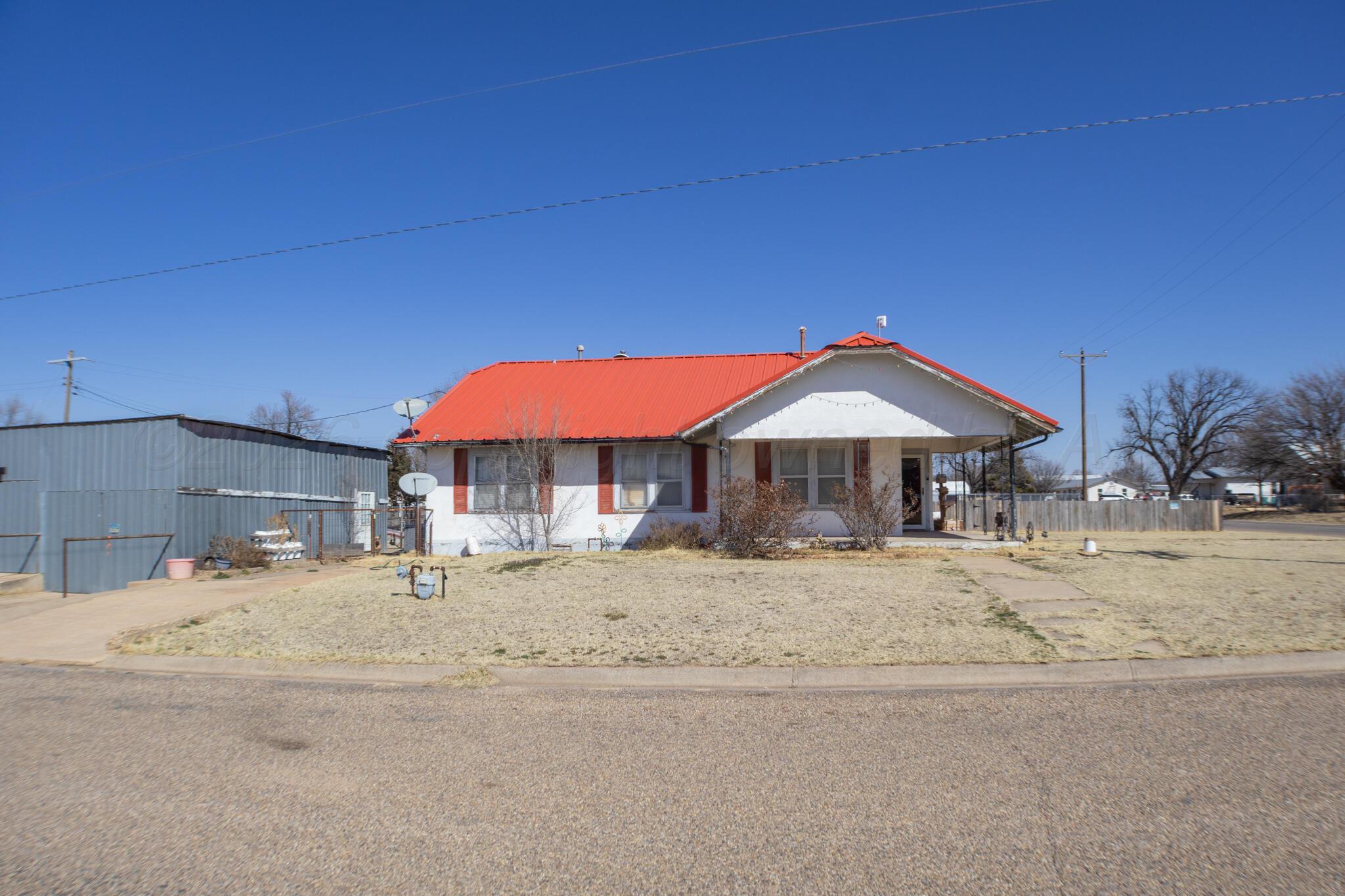 801 N Main Street Property Photo 4