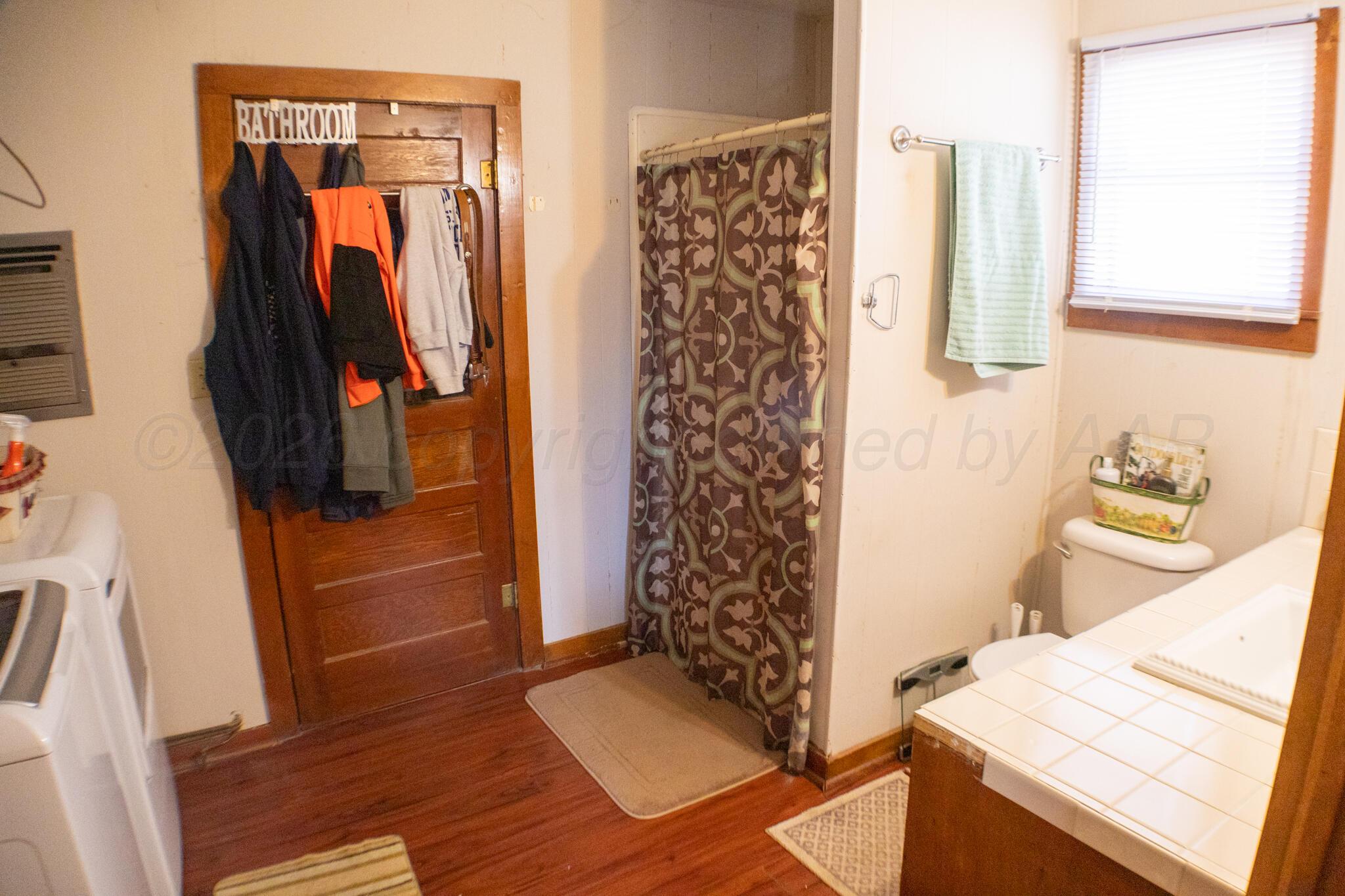 801 N Main Street Property Photo 17