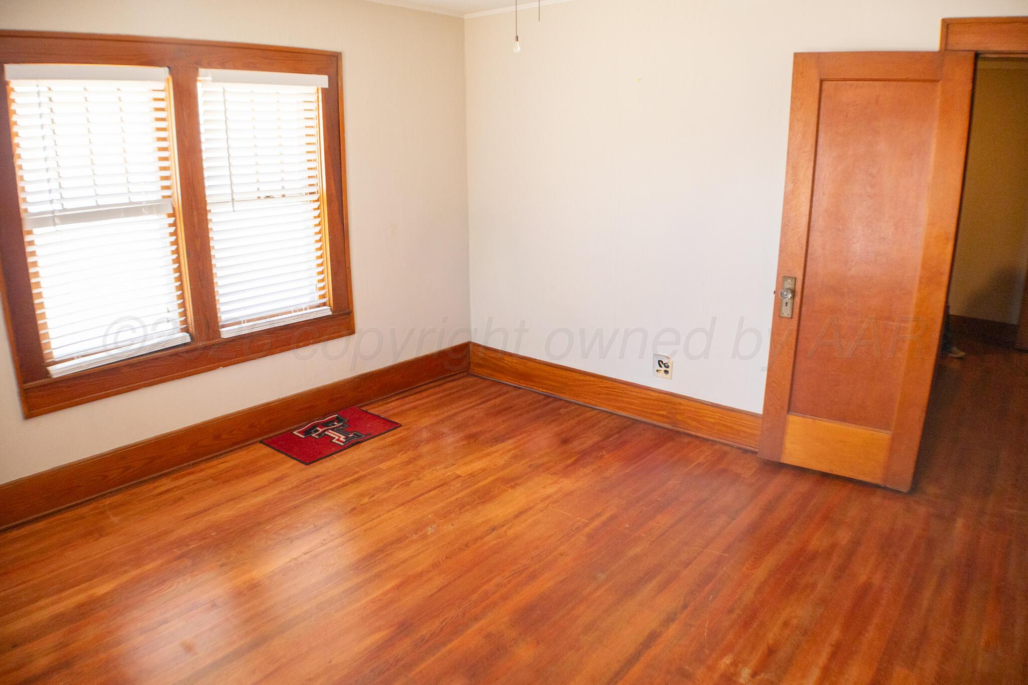 801 N Main Street Property Photo 22