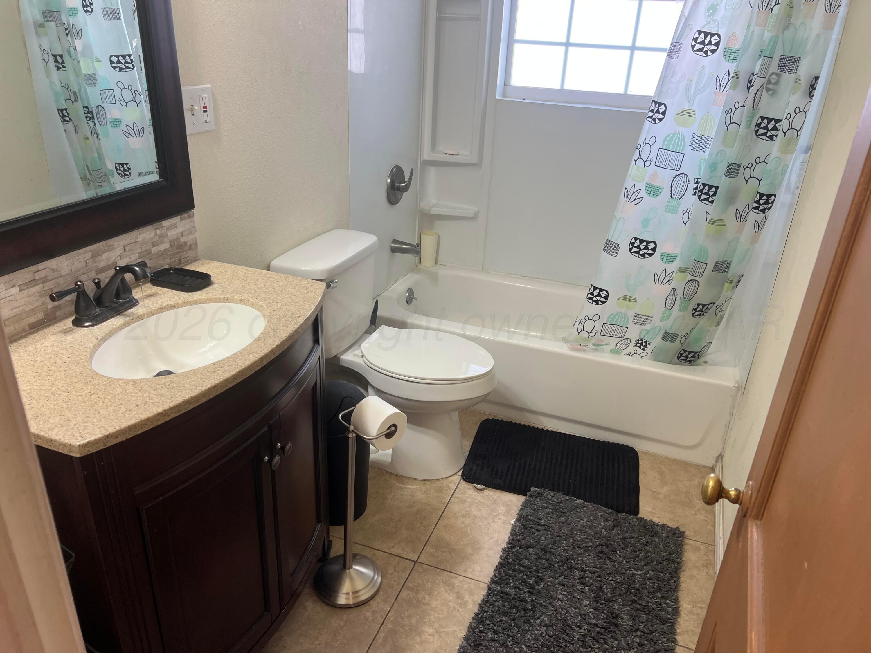823 Latimer Street Property Photo 14