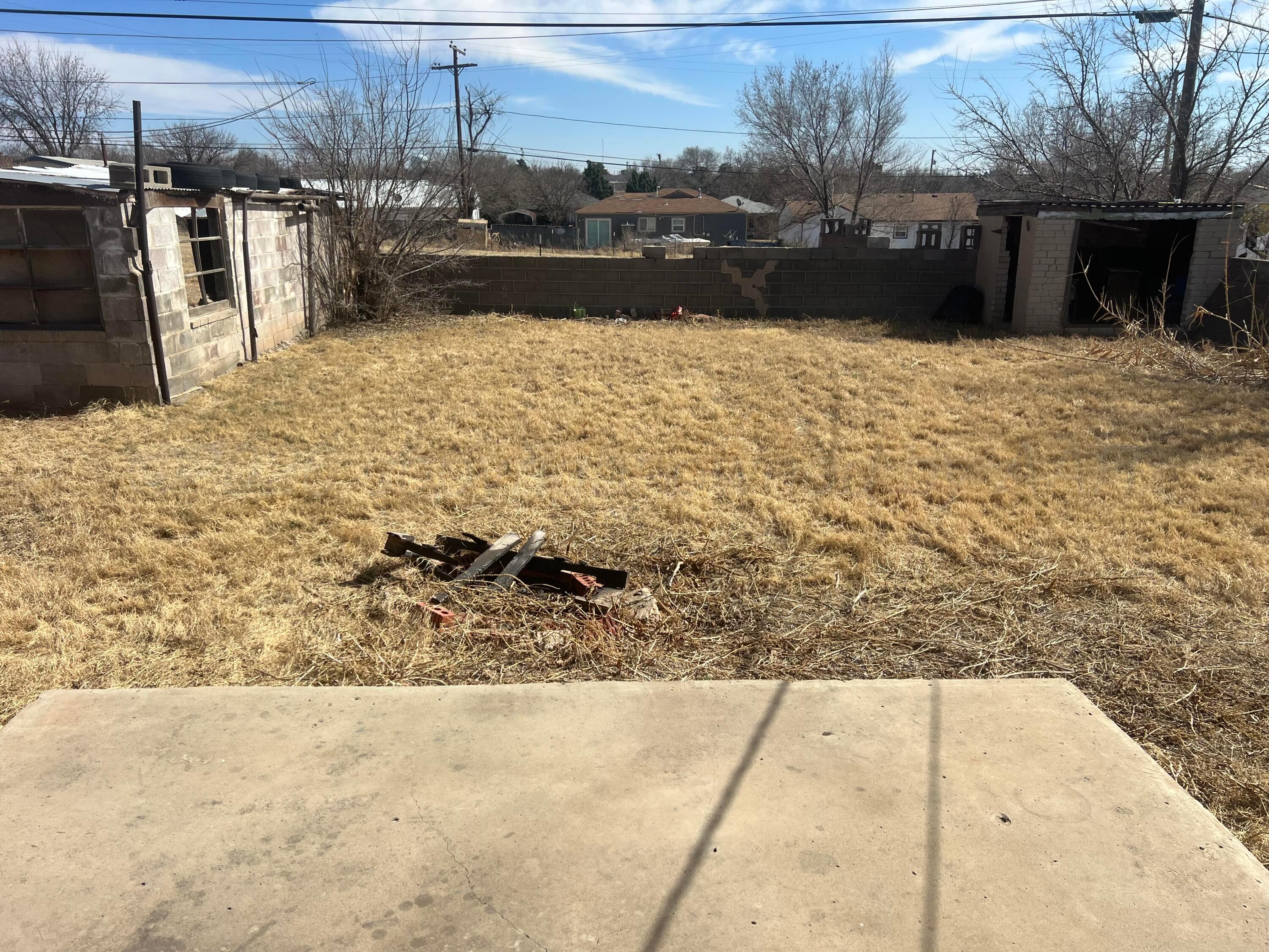 823 Latimer Street Property Photo 37