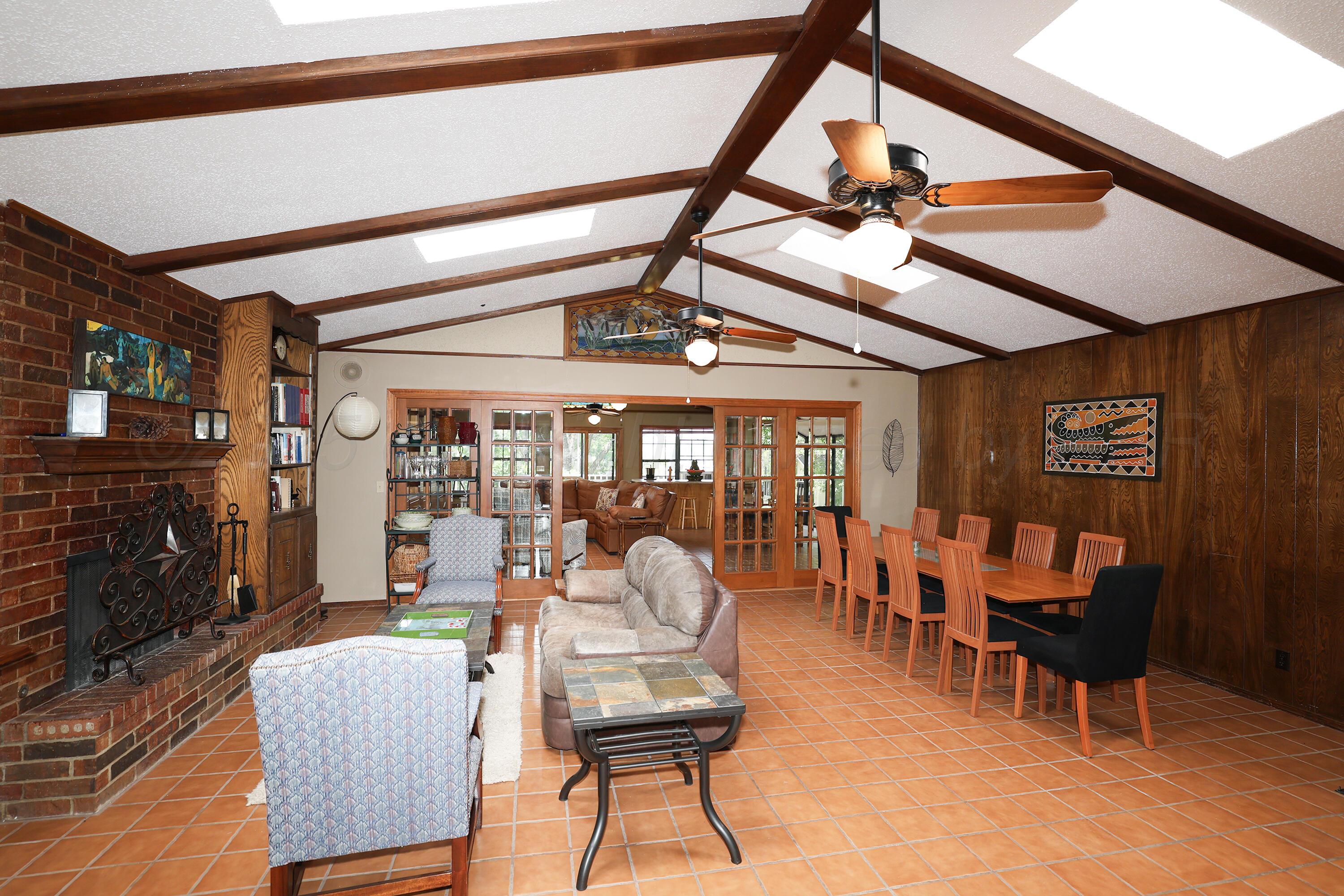 103 S Shore Drive Property Photo 10