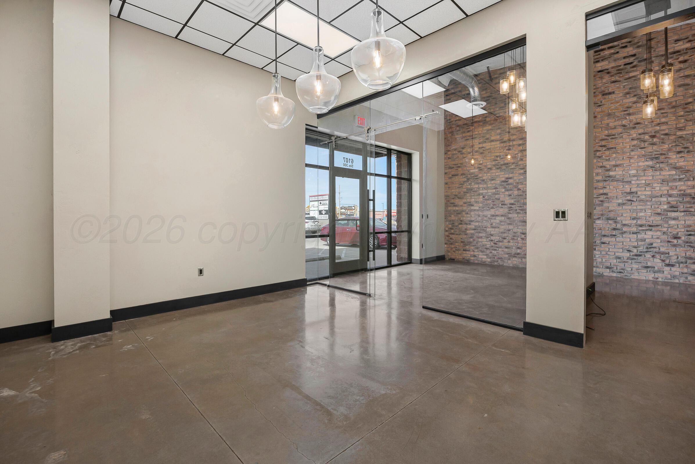 6103 S Coulter Street Property Photo 8