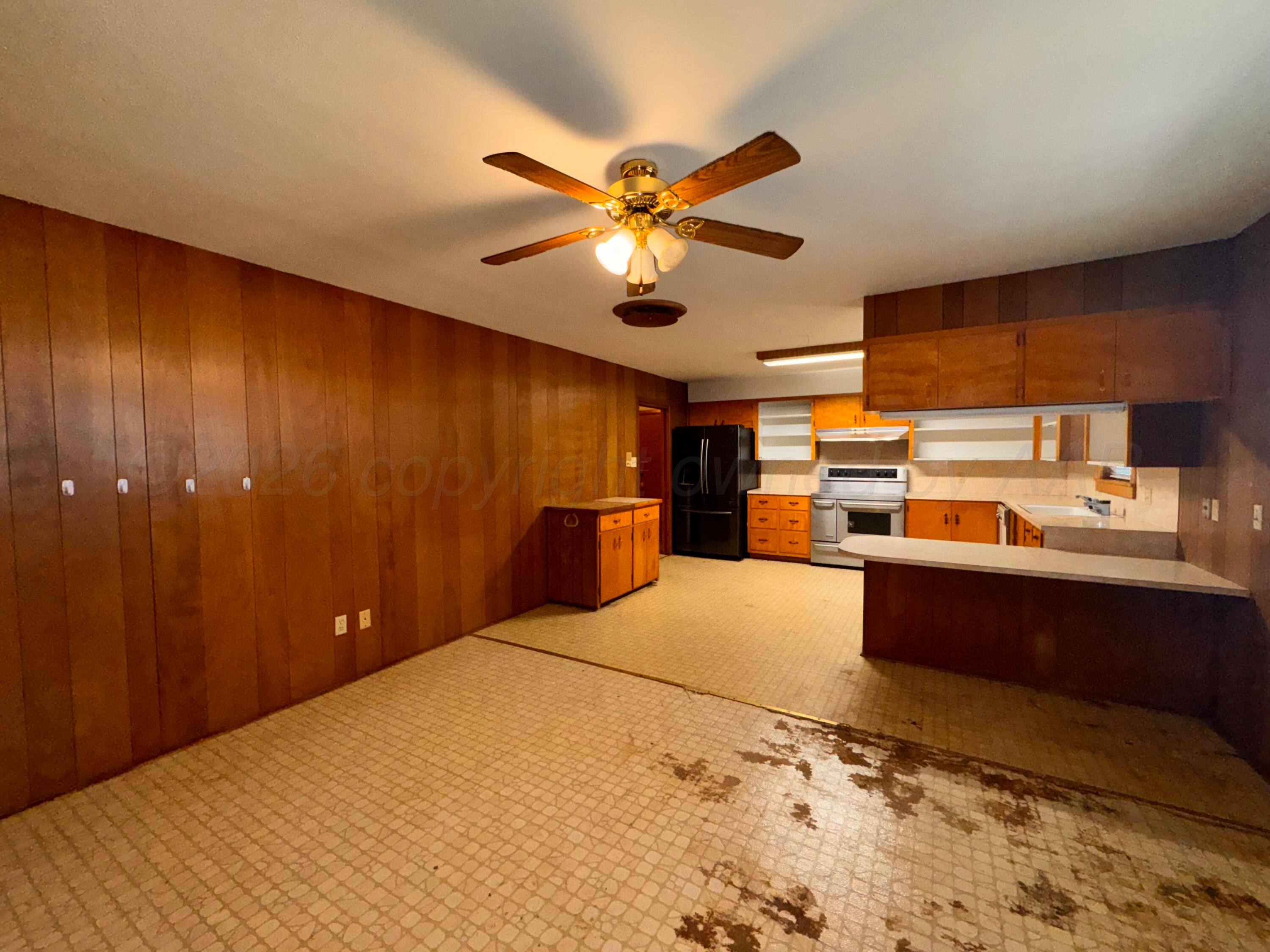 1901 N Faulkner Street Property Photo 7