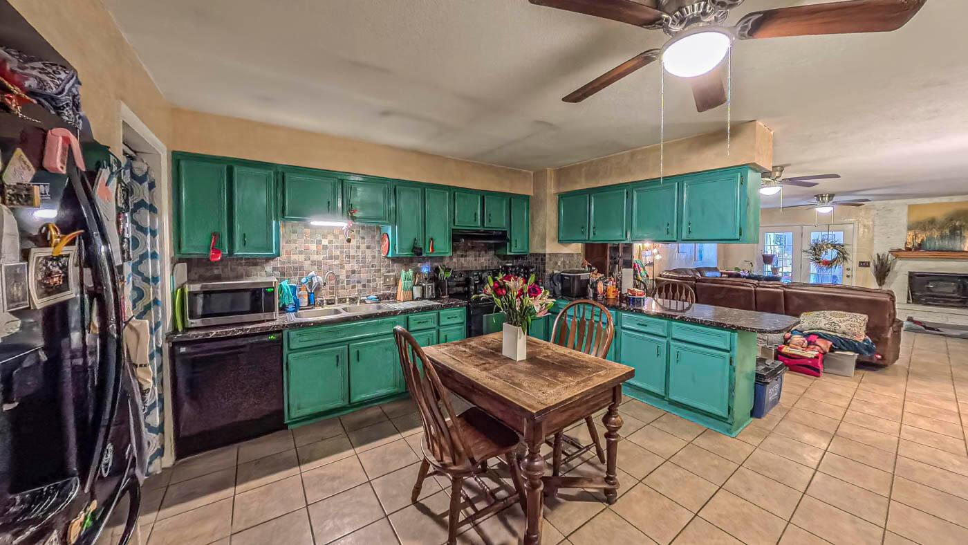 1904 Kirkland Drive Property Photo 2