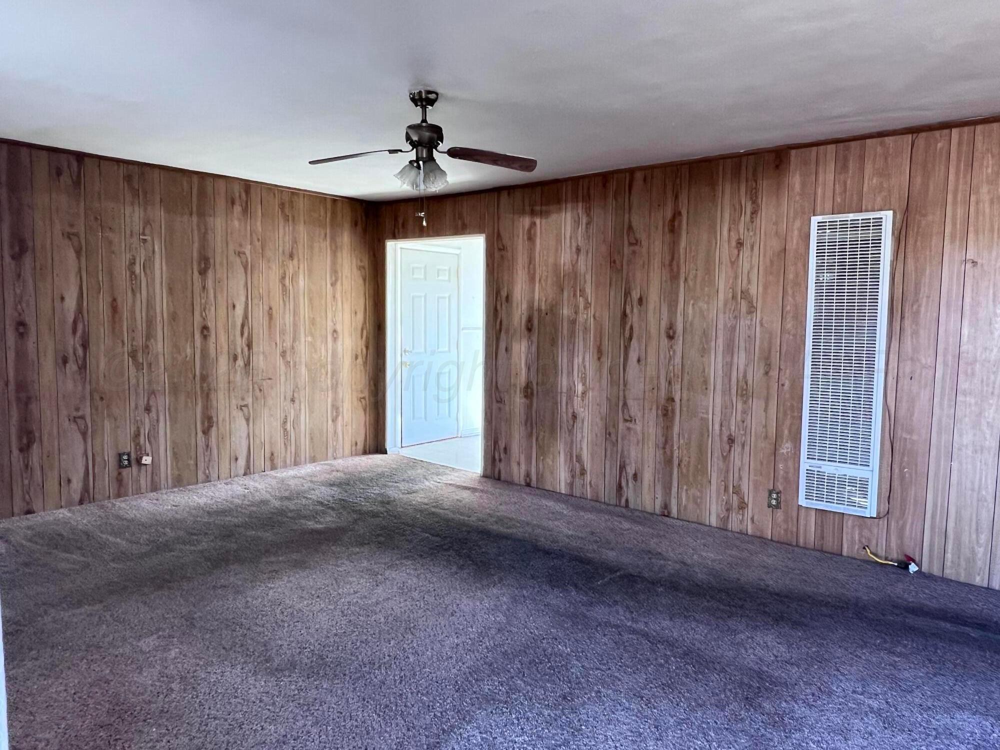 828 Blevins Street Property Photo 6