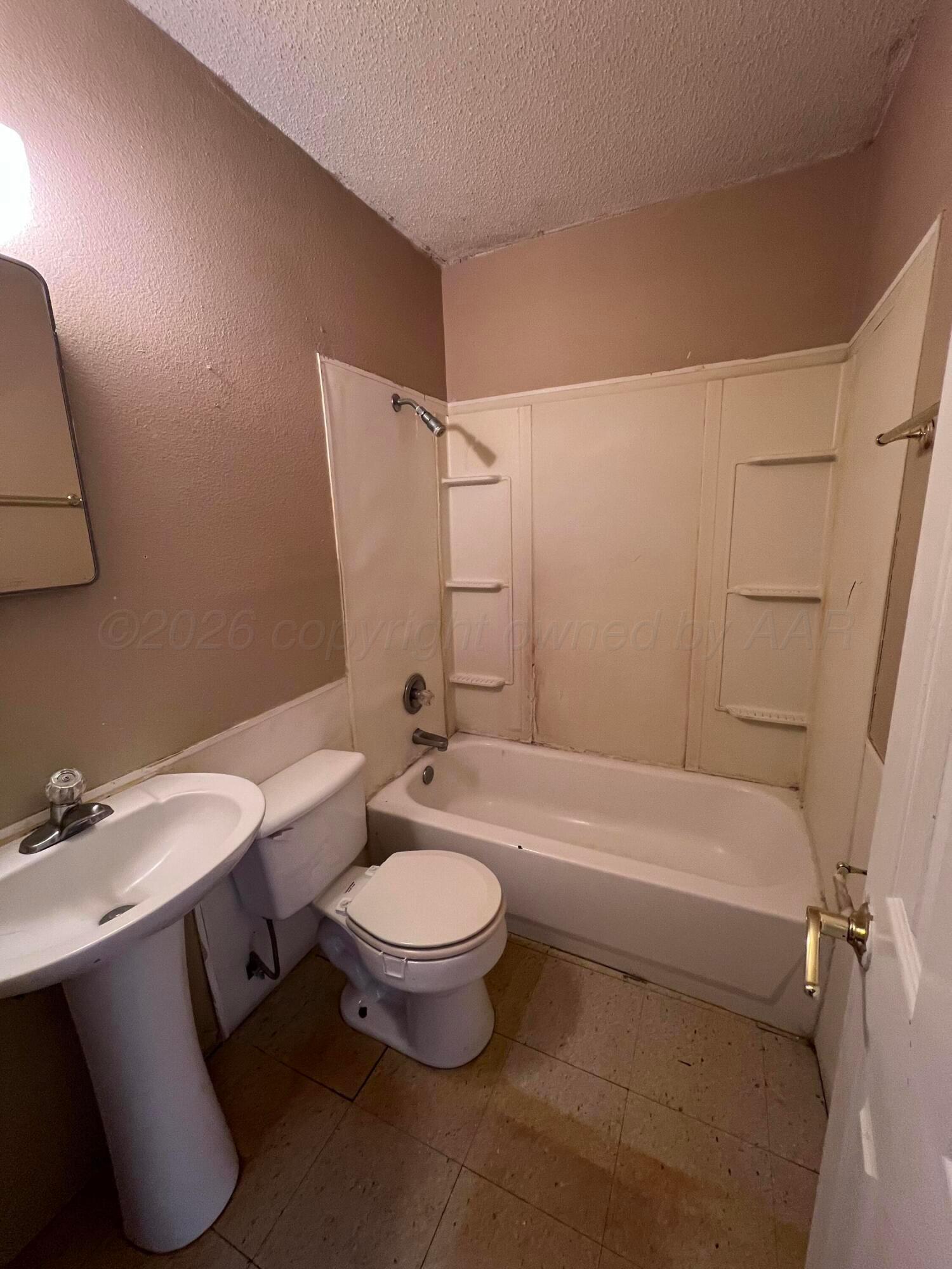 828 Blevins Street Property Photo 14
