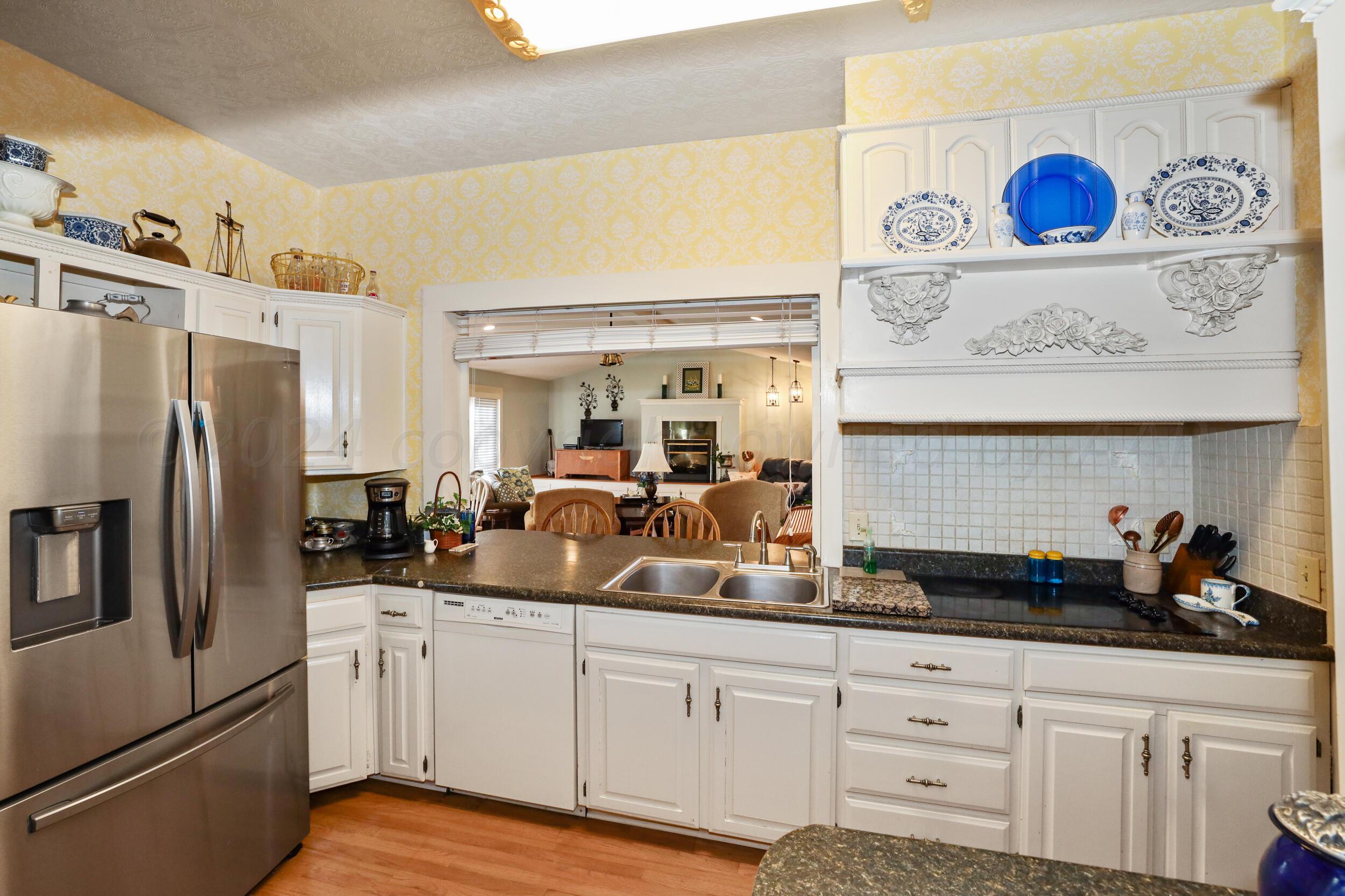 1000 5th Avenue Property Photo 19