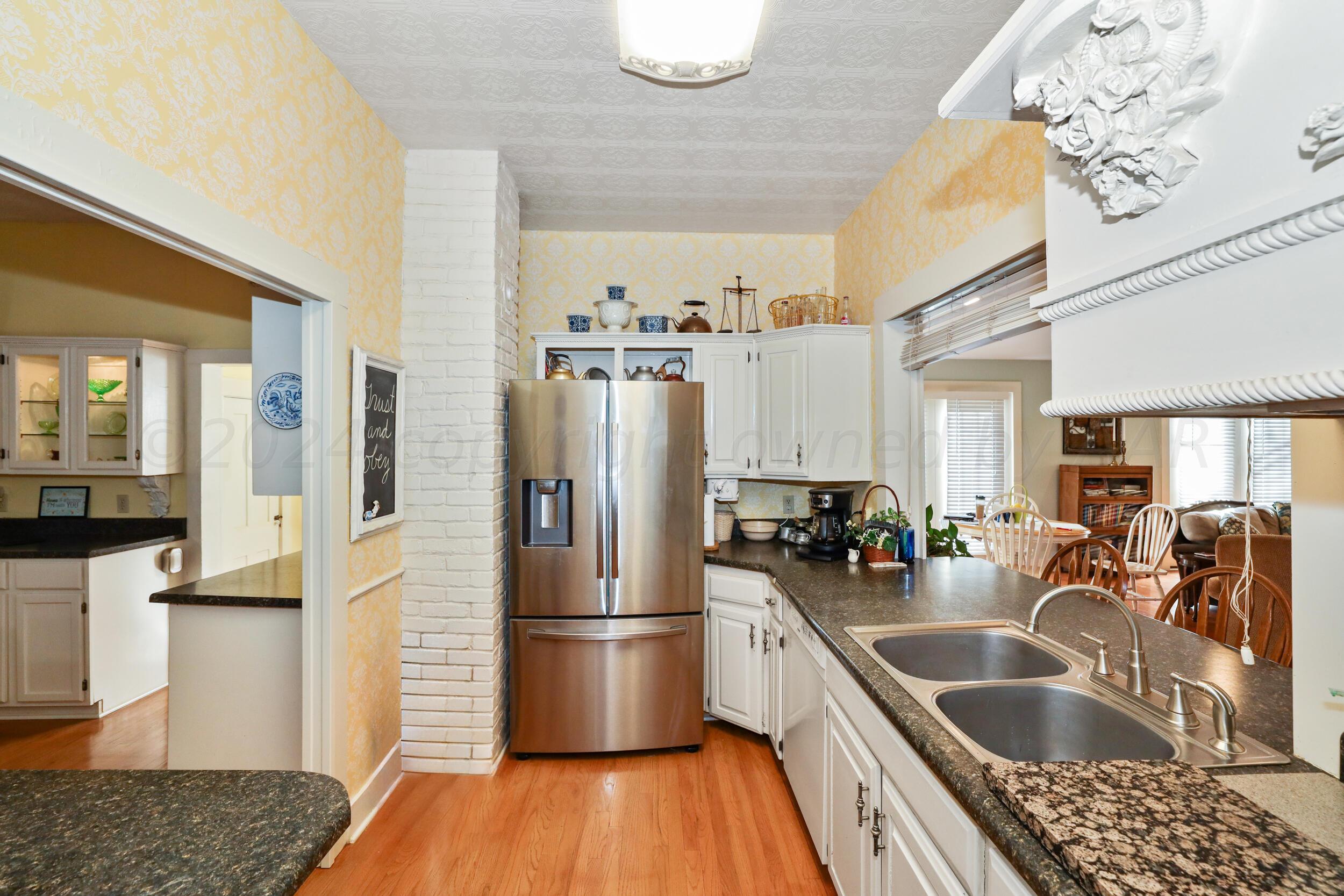 1000 5th Avenue Property Photo 20