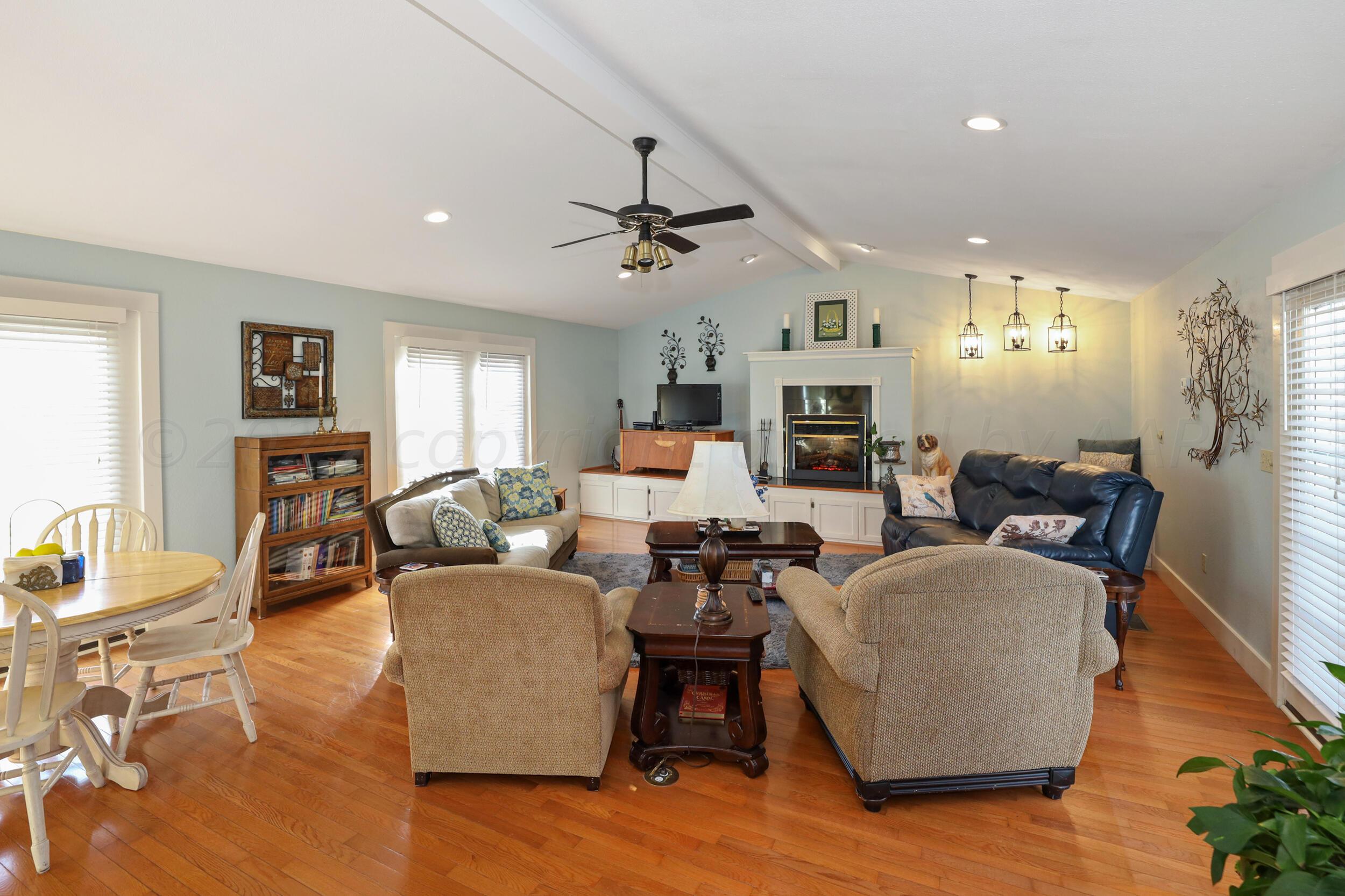 1000 5th Avenue Property Photo 25