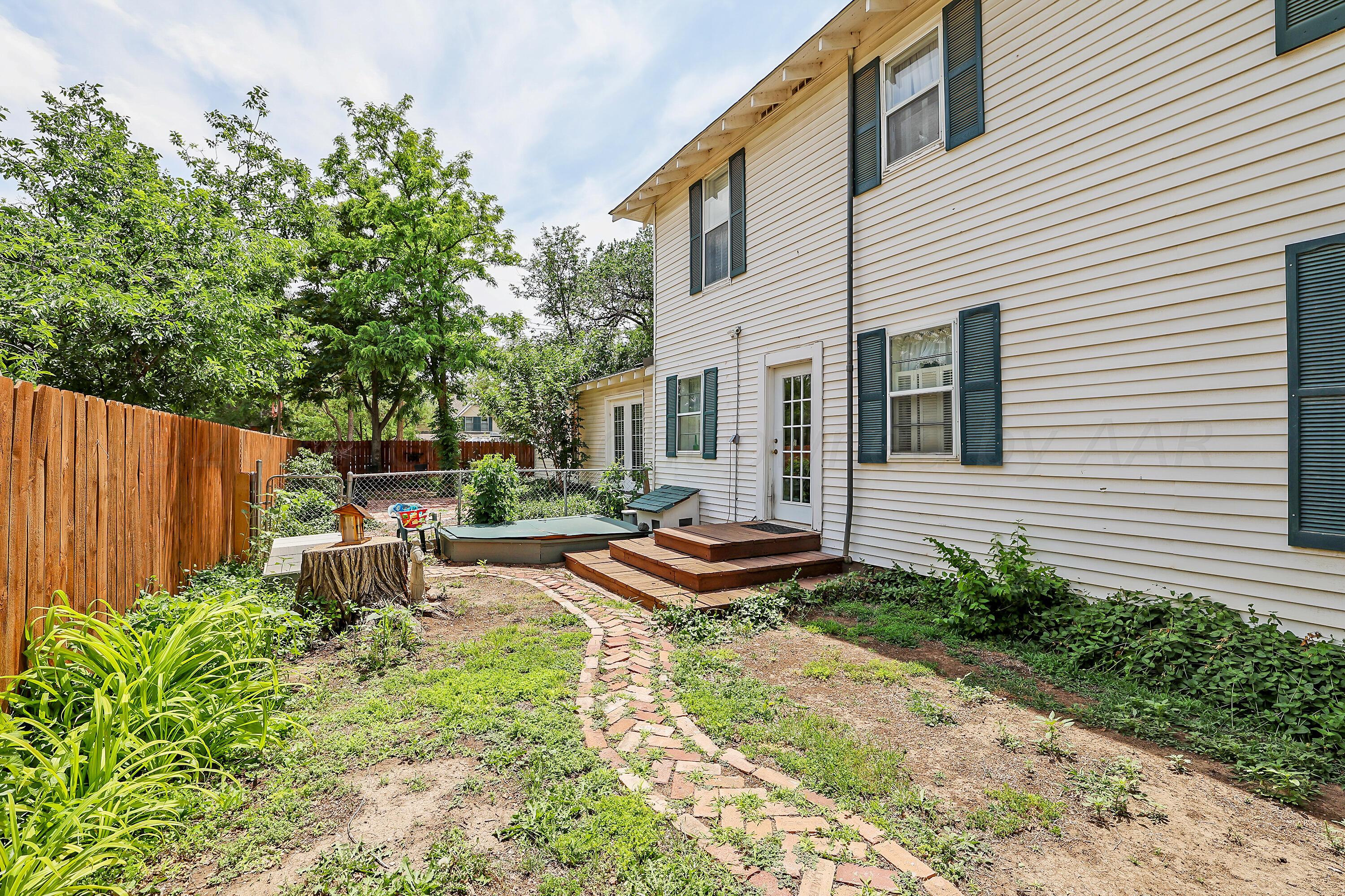 1000 5th Avenue Property Photo 59