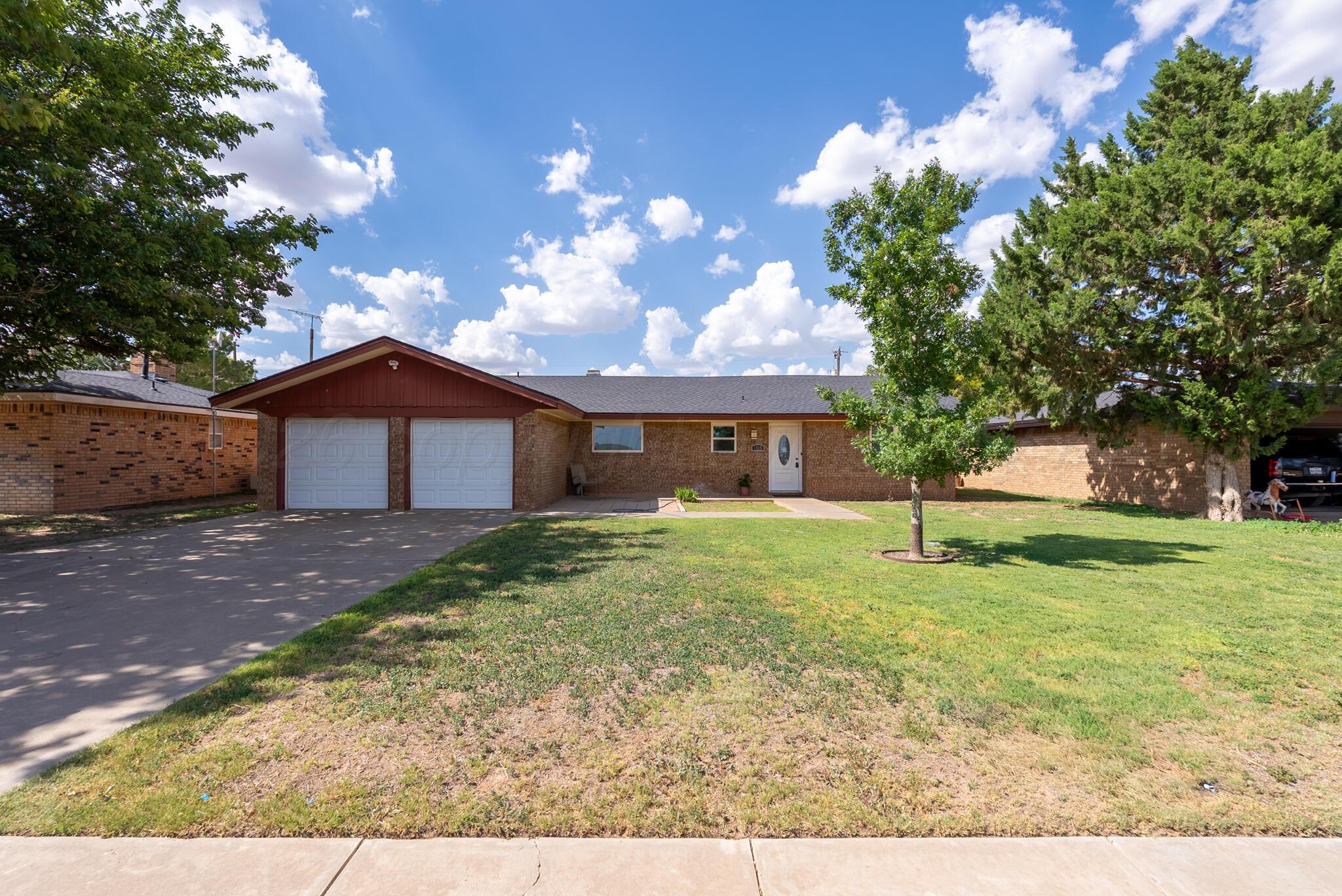 1518 Ruskin Circle Drive Property Photo 1