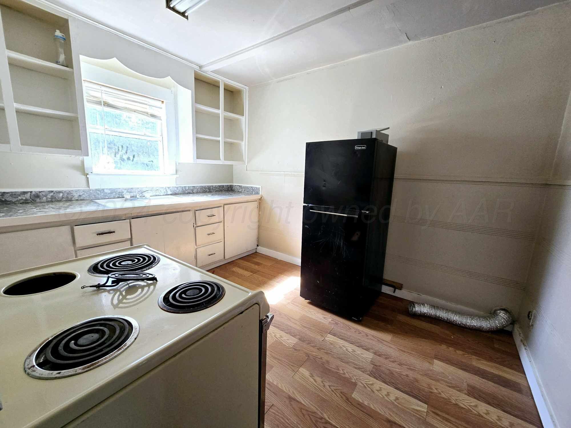 402 S Rusk Street Property Photo 5