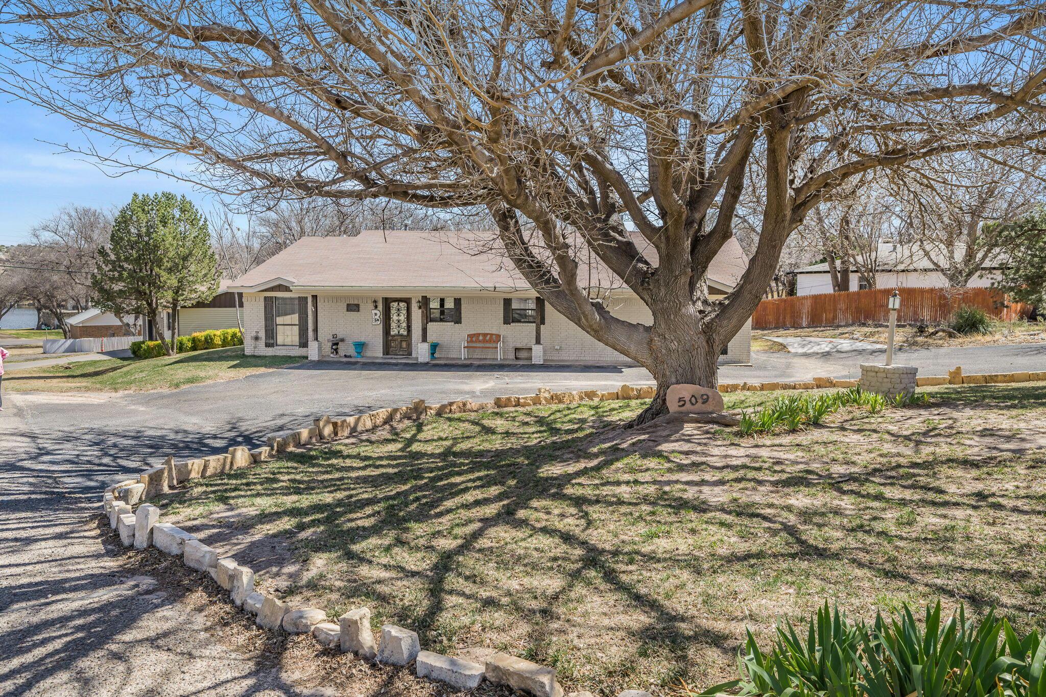 509 S Shore Drive Property Photo 3