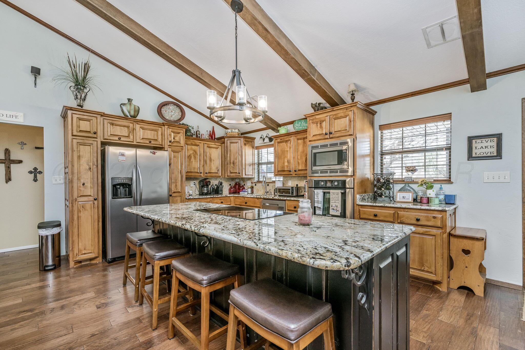 509 S Shore Drive Property Photo 6