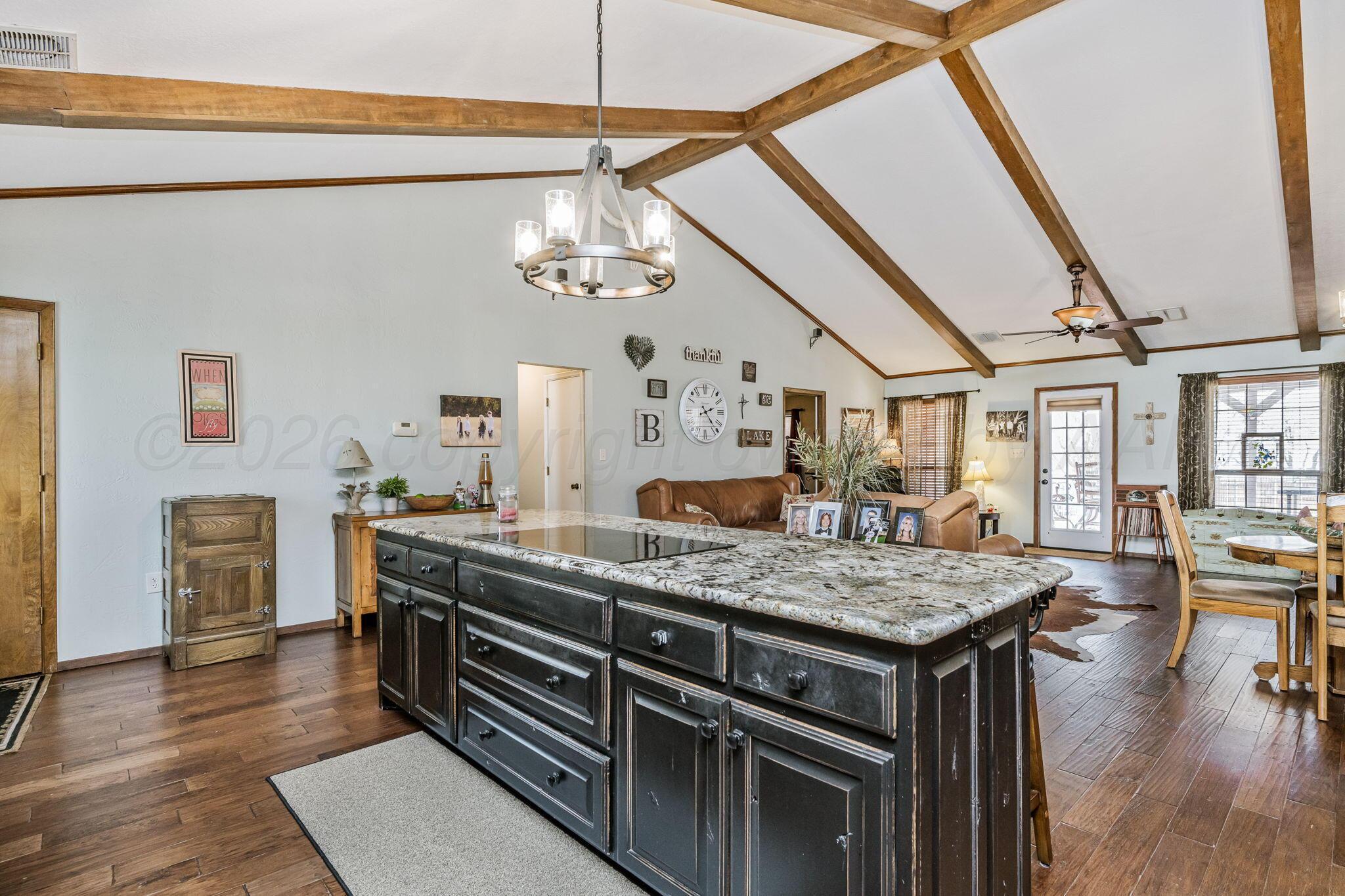 509 S Shore Drive Property Photo 8