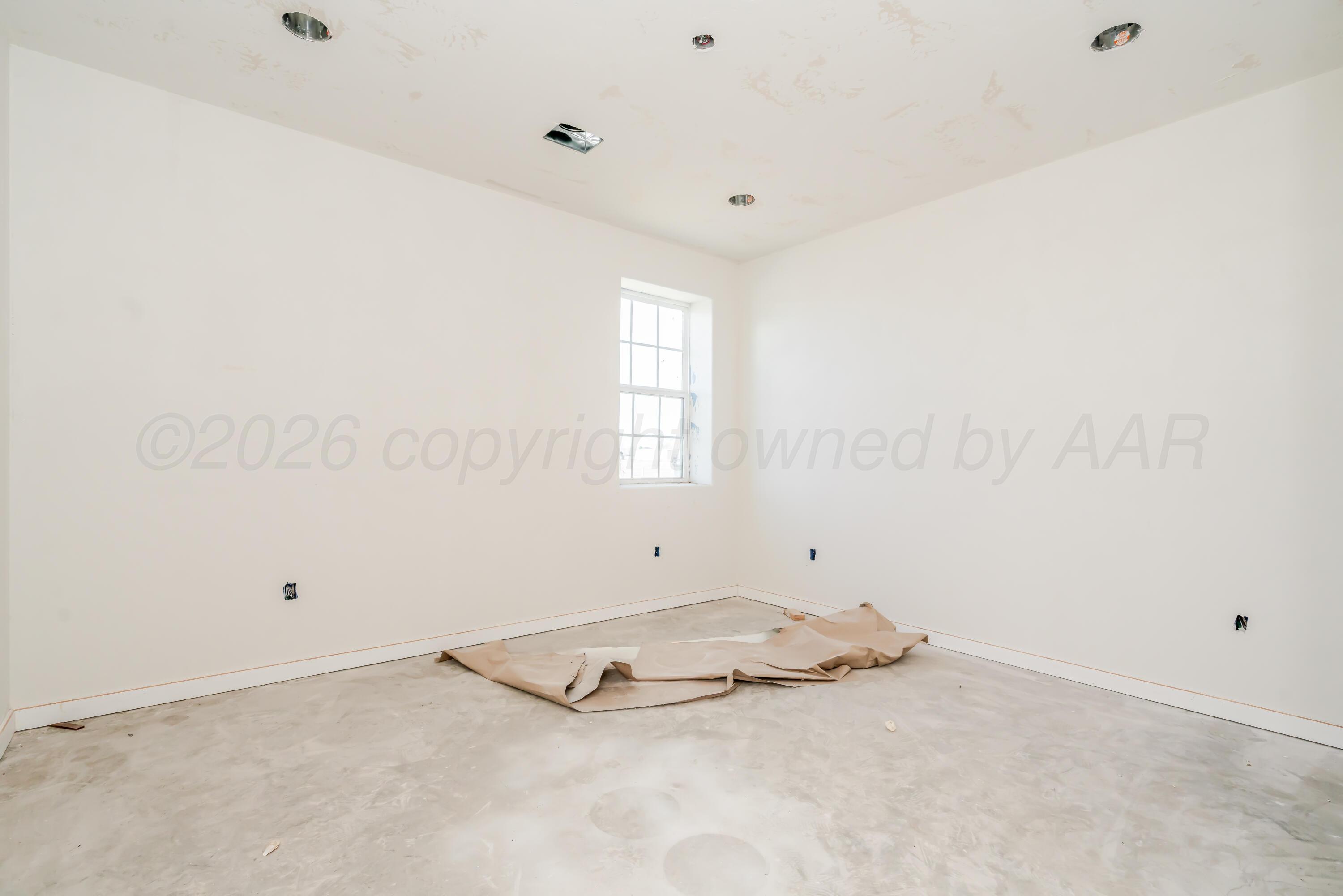 19900 Indian Spring Trail Property Photo 6